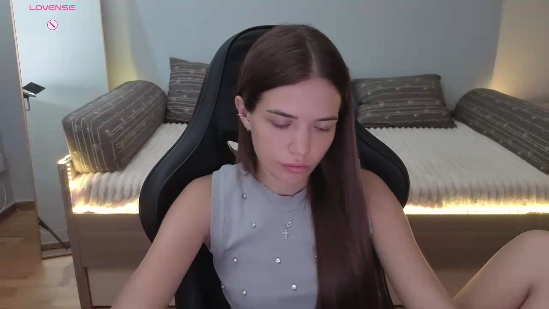 Gallery image thumbnail from JessicaB's myfreecams stream on, 08/03/2026, 14:11 image 10 of 20