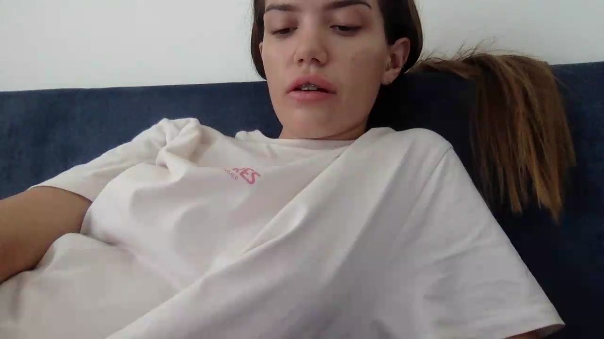 Gallery image thumbnail from JessicaB's myfreecams stream on, 08/04/2026, 12:43 image 10 of 20