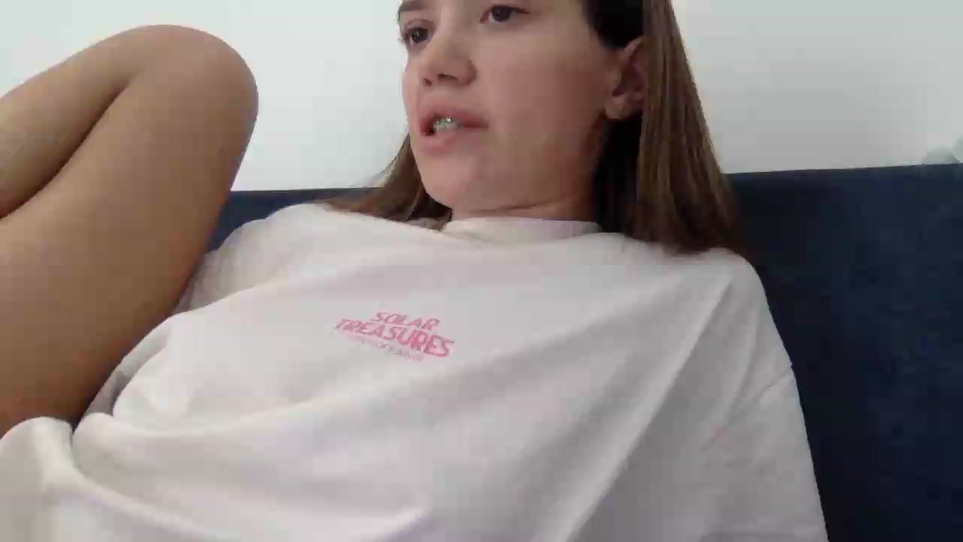 Gallery image thumbnail from JessicaB's myfreecams stream on, 08/04/2026, 12:43 image 5 of 20