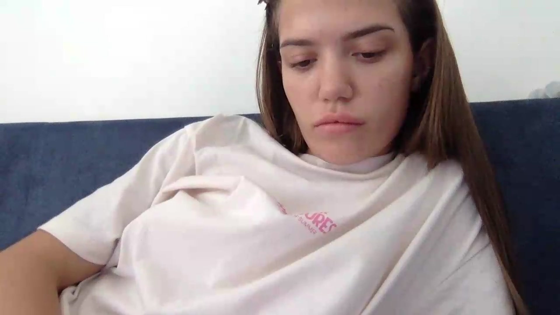 Gallery image thumbnail from JessicaB's myfreecams stream on, 08/04/2026, 12:43 image 8 of 20