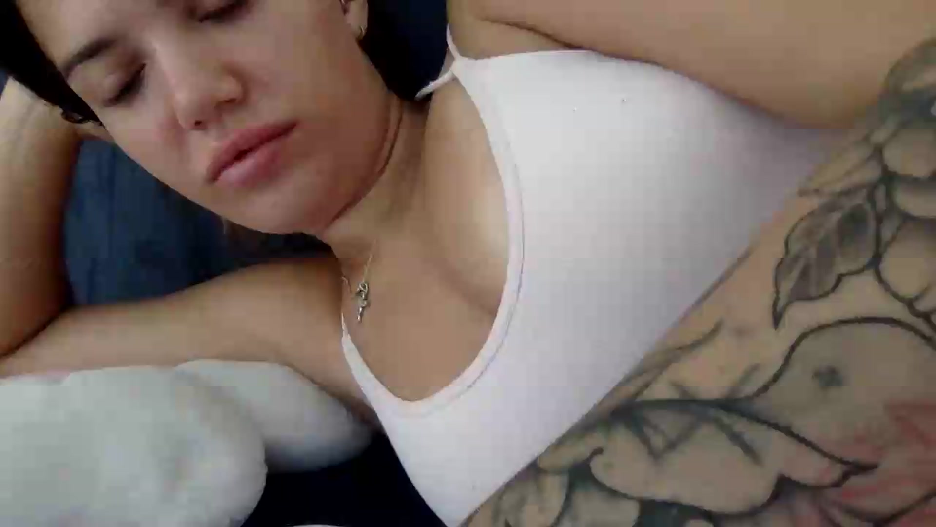 Gallery image thumbnail from JessicaB's myfreecams stream on, 08/05/2026, 15:36 image 5 of 20