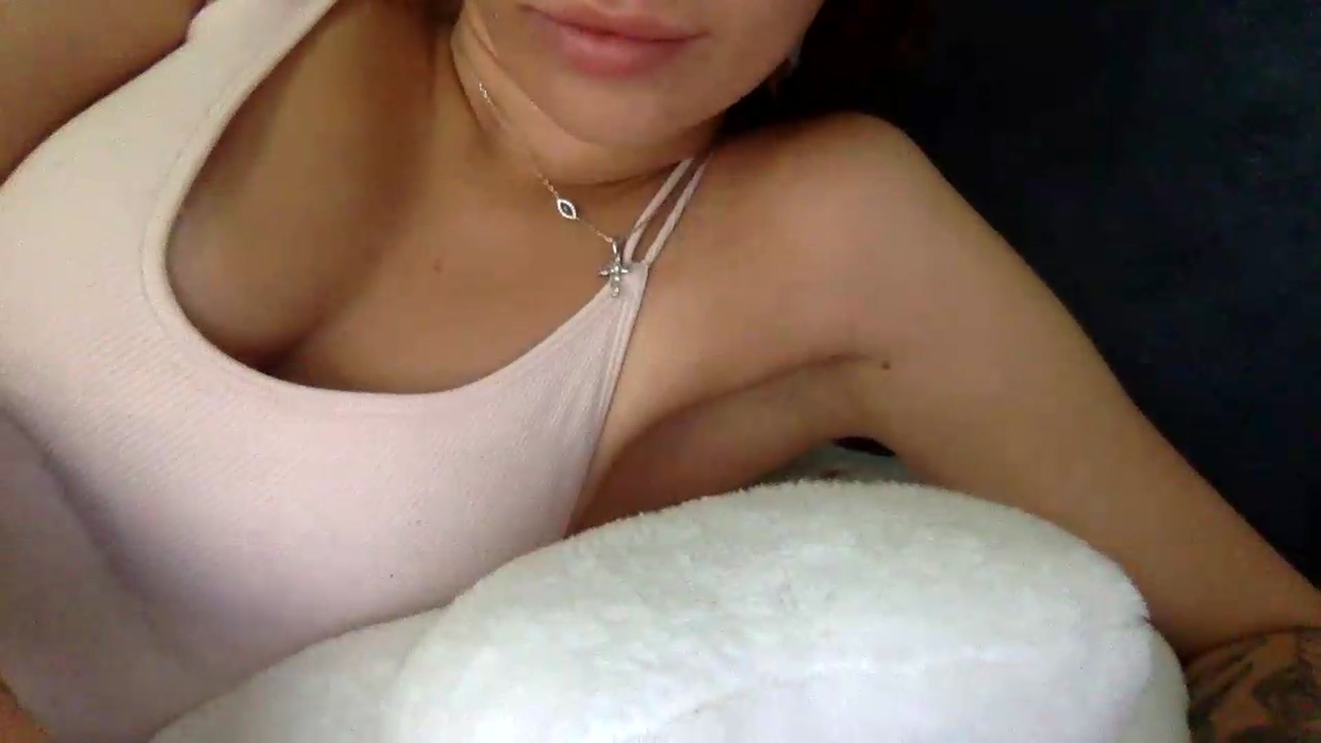 Gallery image thumbnail from JessicaB's myfreecams stream on, 08/05/2026, 16:40 image 16 of 20