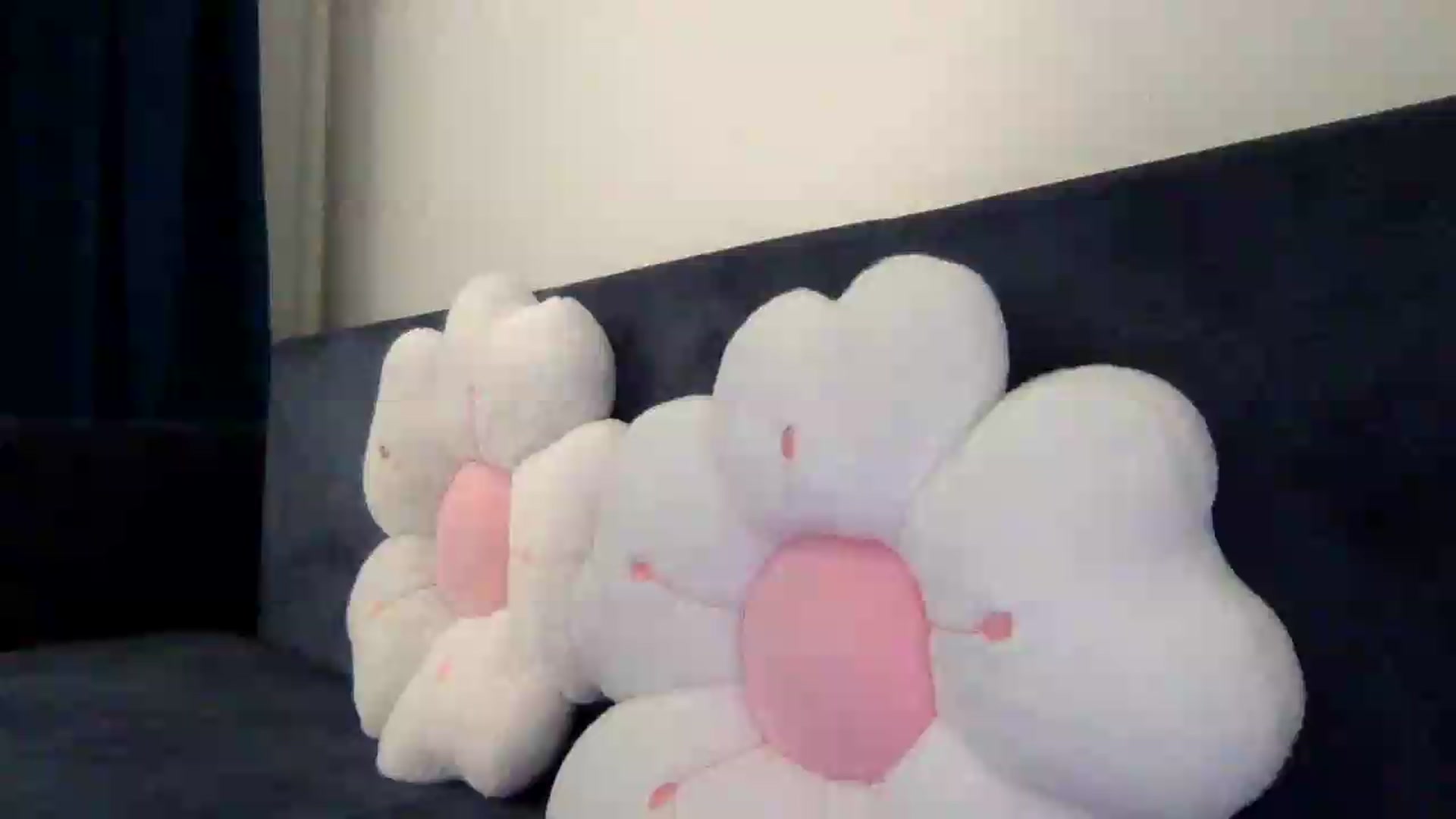 Gallery image thumbnail from JessicaB's myfreecams stream on, 08/06/2026, 16:24 image 17 of 20