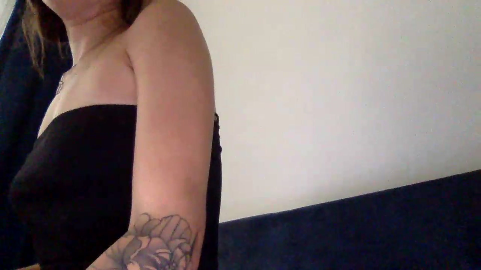 Gallery image thumbnail from JessicaB's myfreecams stream on, 08/06/2026, 17:04 image 13 of 20