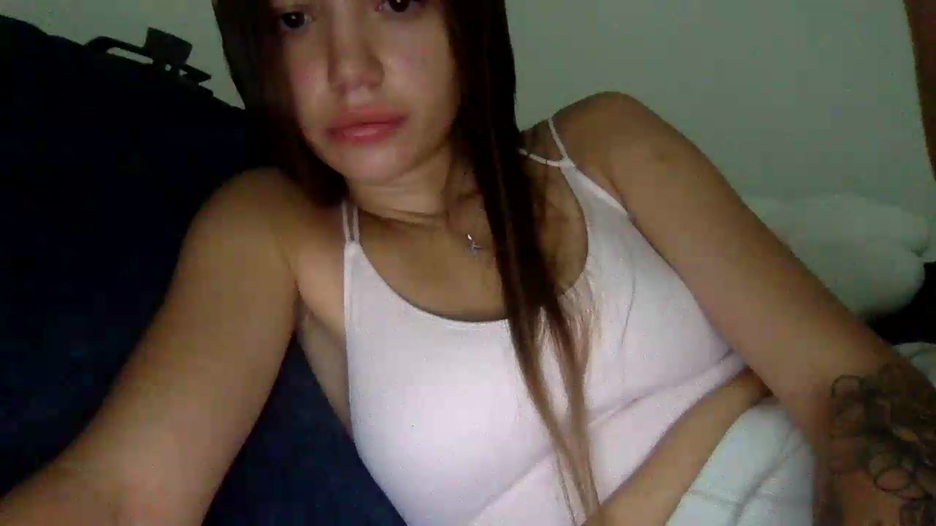 Gallery image thumbnail from JessicaB's myfreecams stream on, 08/10/2026, 17:34 image 14 of 20