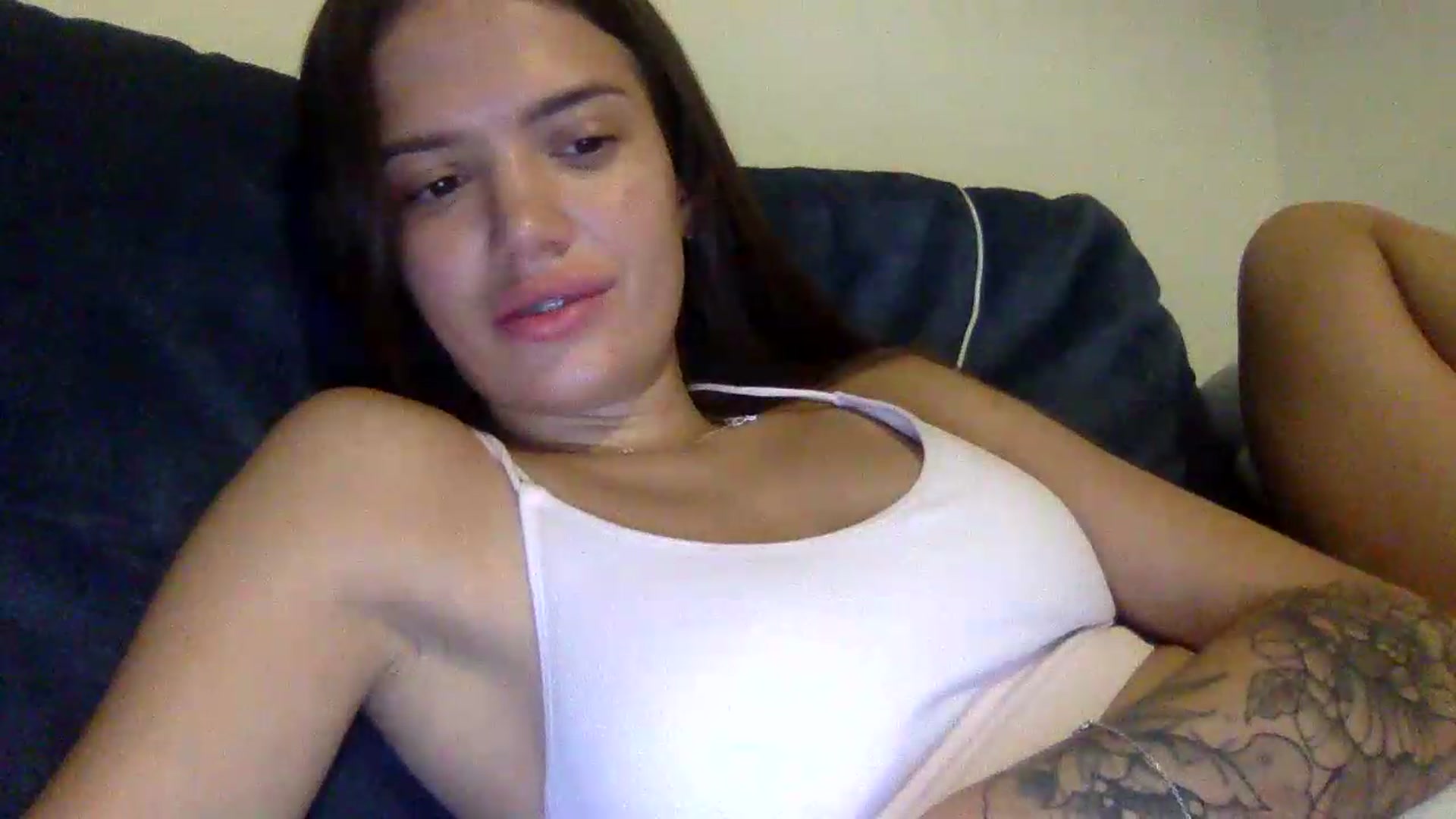 Gallery image thumbnail from JessicaB's myfreecams stream on, 08/10/2026, 18:41 image 15 of 20