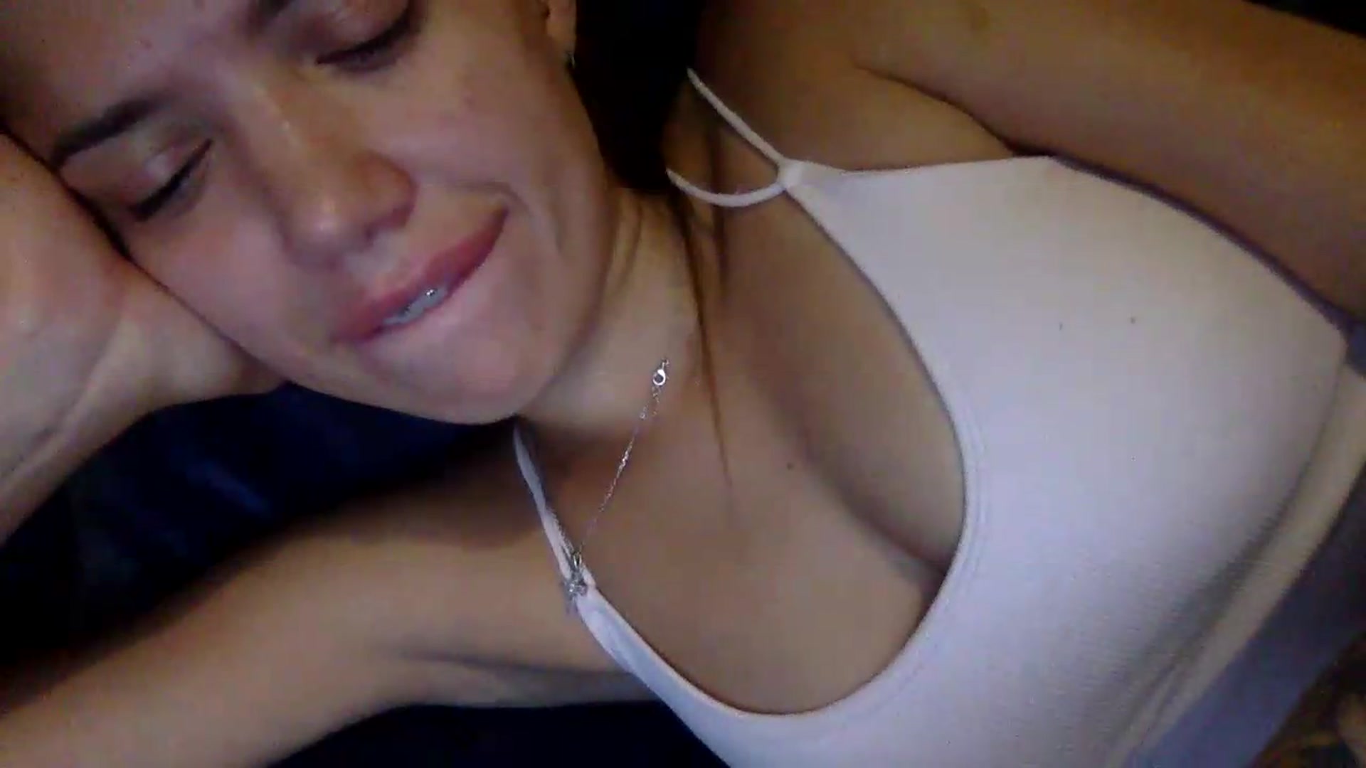Gallery image thumbnail from JessicaB's myfreecams stream on, 08/10/2026, 18:41 image 19 of 20