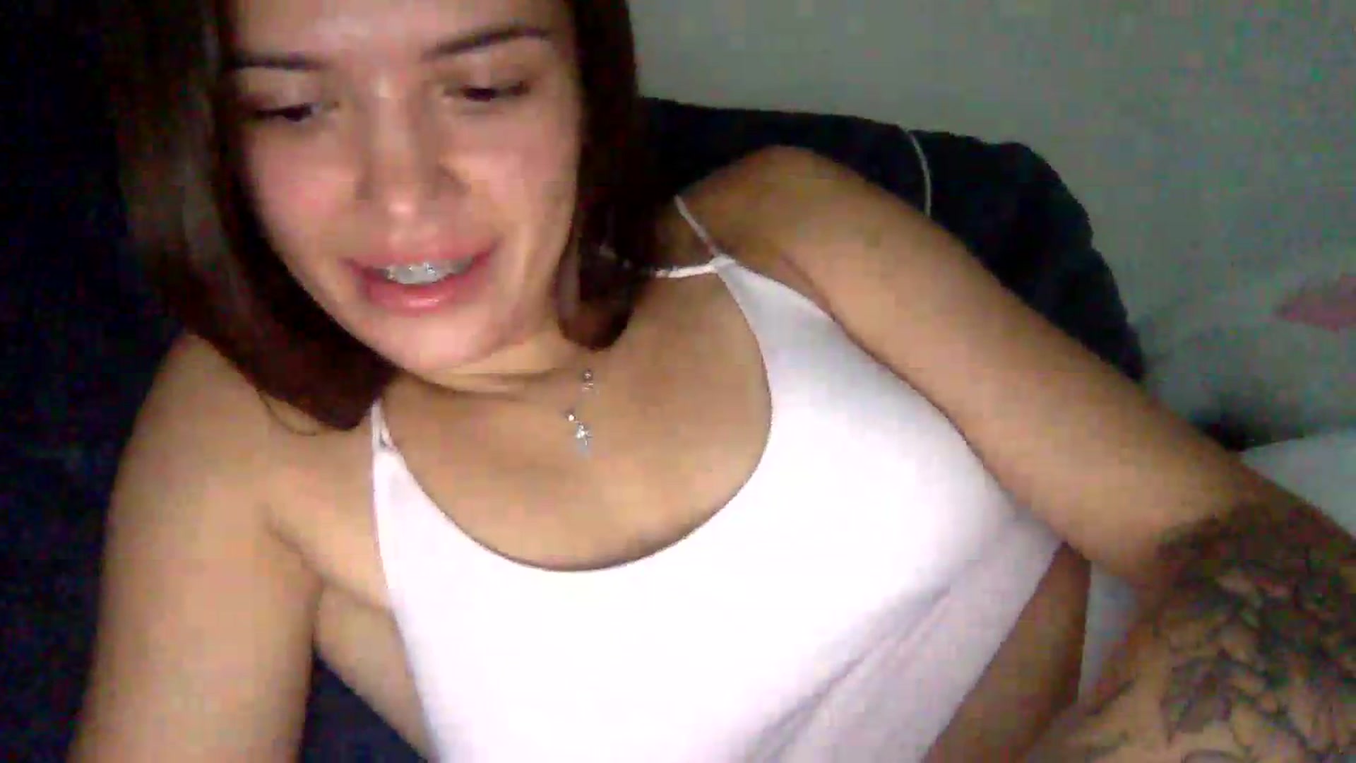 Gallery image thumbnail from JessicaB's myfreecams stream on, 08/10/2026, 18:41 image 9 of 20