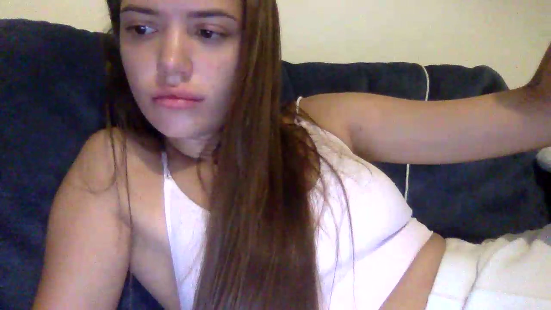 Gallery image thumbnail from JessicaB's myfreecams stream on, 08/10/2026, 19:37 image 14 of 20