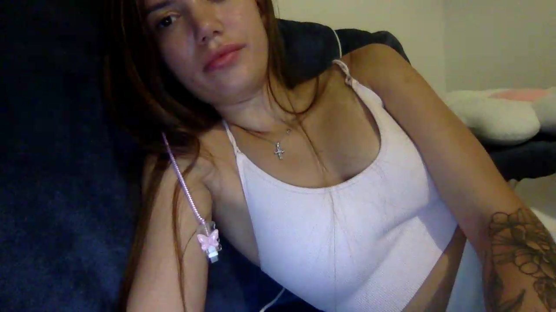 Gallery image thumbnail from JessicaB's myfreecams stream on, 08/10/2026, 19:37 image 5 of 20