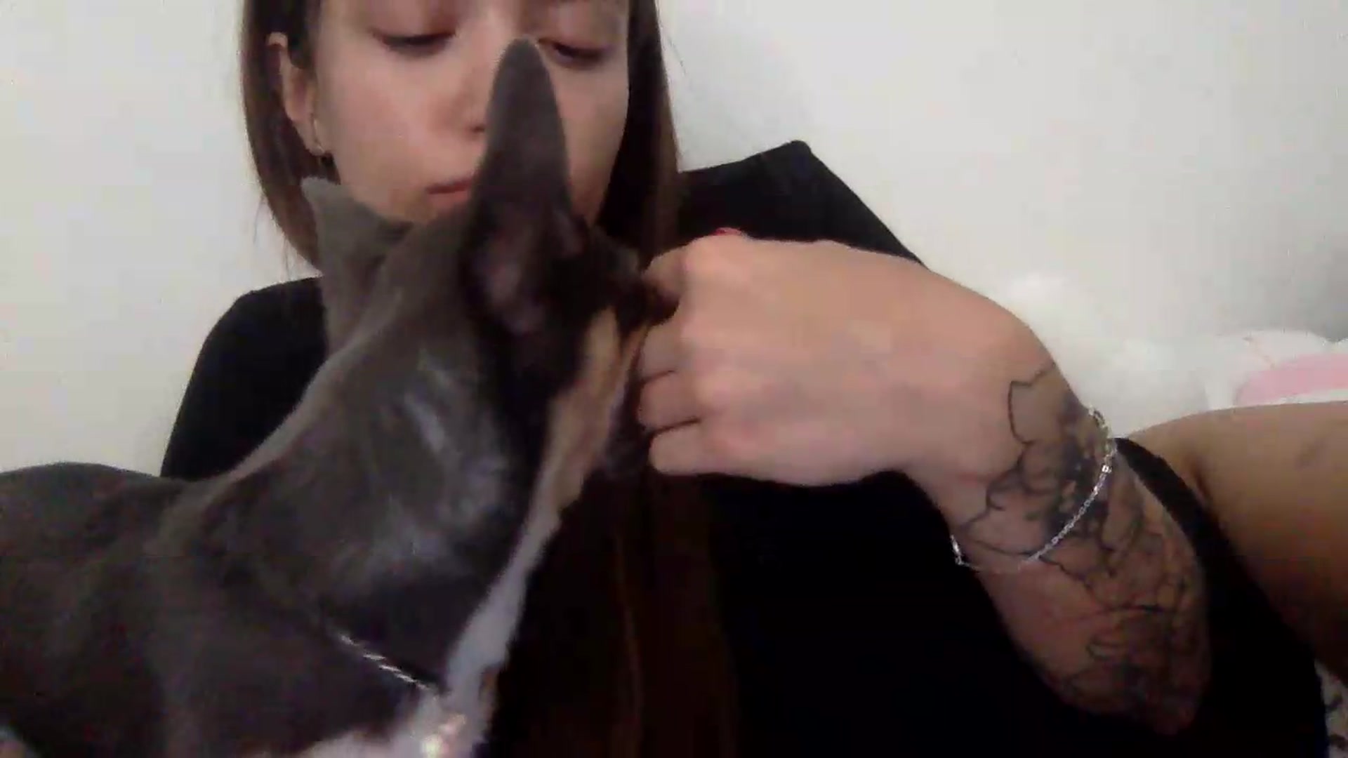 Gallery image thumbnail from JessicaB's myfreecams stream on, 08/11/2026, 16:31 image 17 of 20
