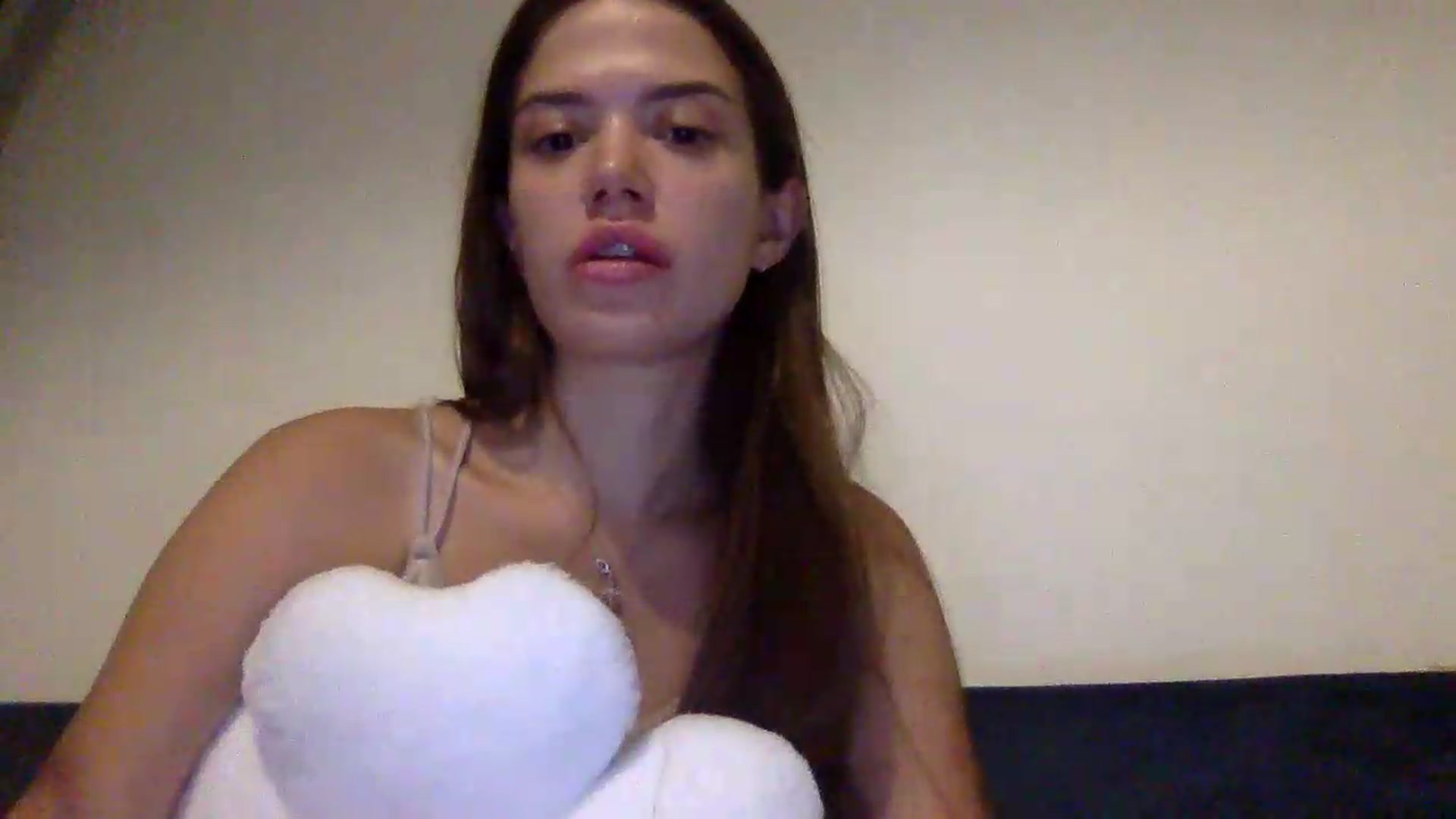 Gallery image thumbnail from JessicaB's myfreecams stream on, 08/12/2026, 19:32 image 18 of 20