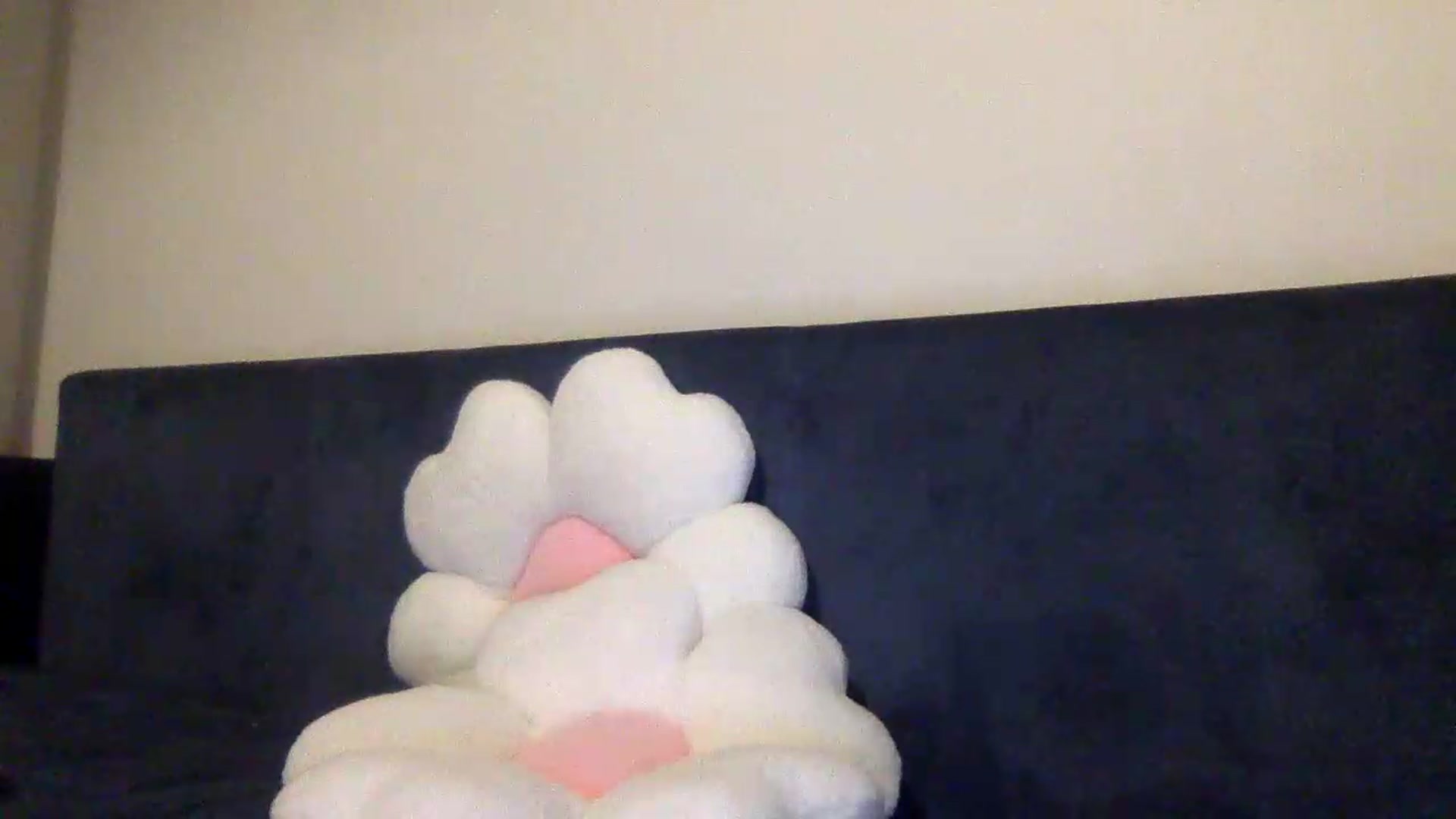 Gallery image thumbnail from JessicaB's myfreecams stream on, 08/12/2026, 19:32 image 19 of 20