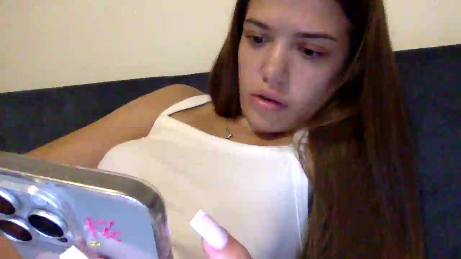 Gallery image thumbnail from JessicaB's myfreecams stream on, 08/13/2026, 19:21 image 5 of 20