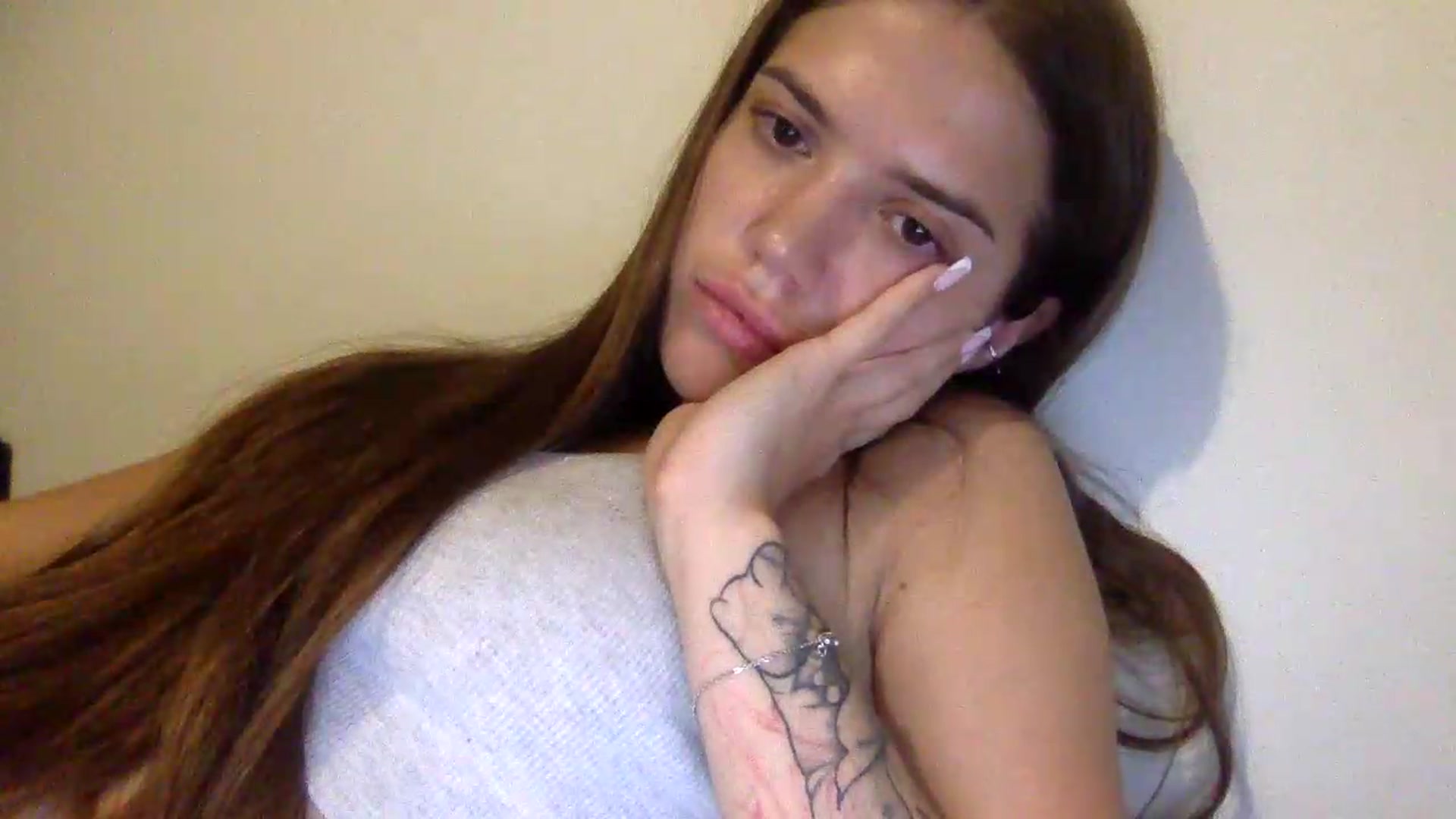 Gallery image thumbnail from JessicaB's myfreecams stream on, 08/16/2026, 19:05 image 16 of 20