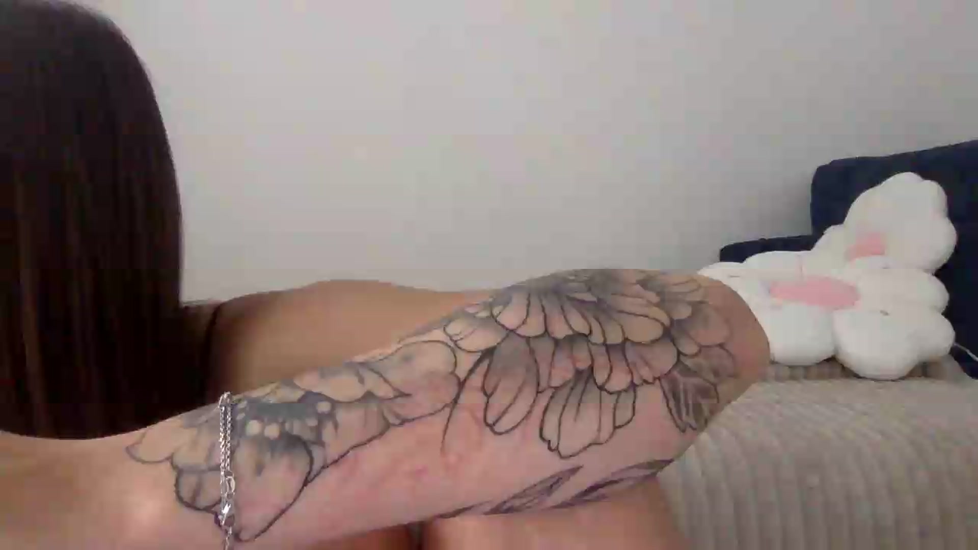 Gallery image thumbnail from JessicaB's myfreecams stream on, 08/18/2026, 14:53 image 7 of 20