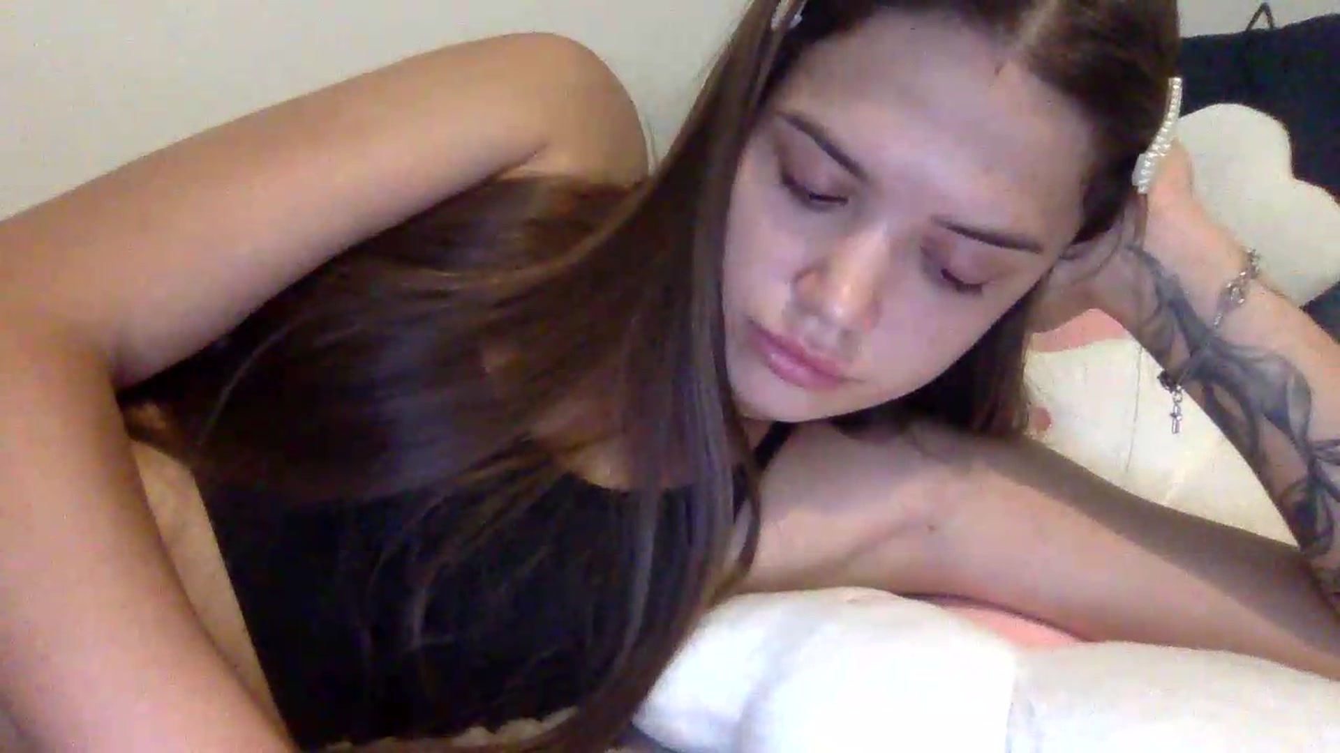 Gallery image thumbnail from JessicaB's myfreecams stream on, 08/18/2026, 17:27 image 19 of 20