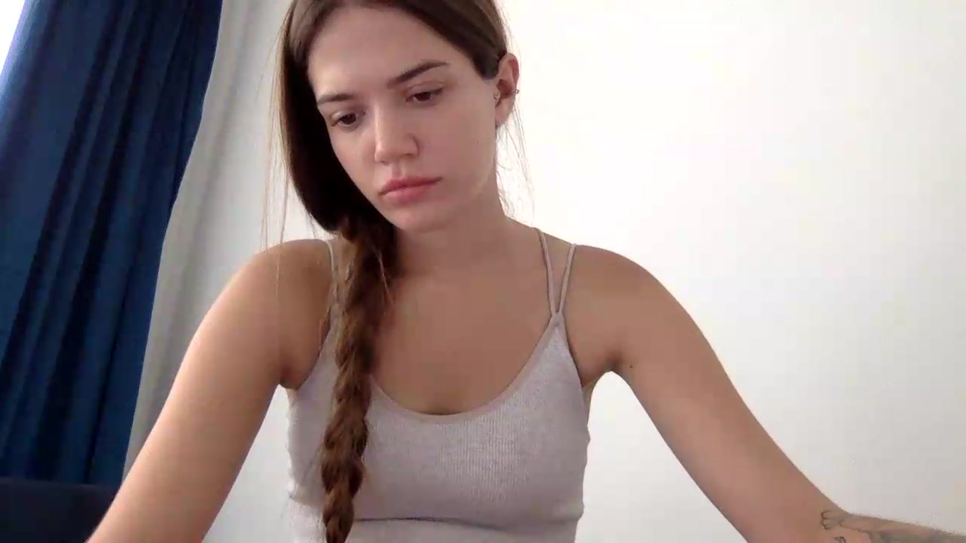 Gallery image thumbnail from JessicaB's myfreecams stream on, 08/26/2026, 18:01 image 18 of 20
