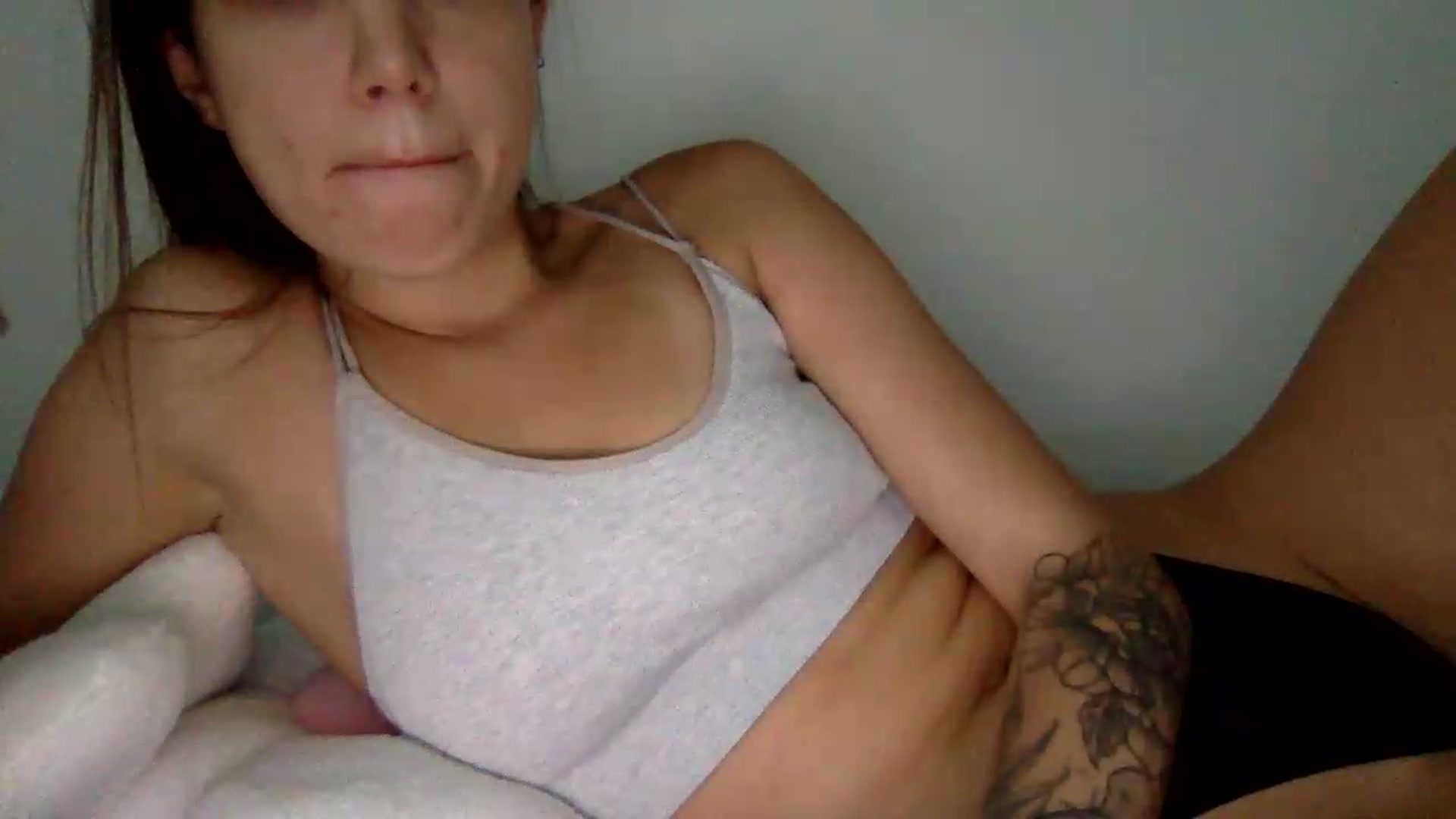Gallery image thumbnail from JessicaB's myfreecams stream on, 08/26/2026, 18:02 image 6 of 20