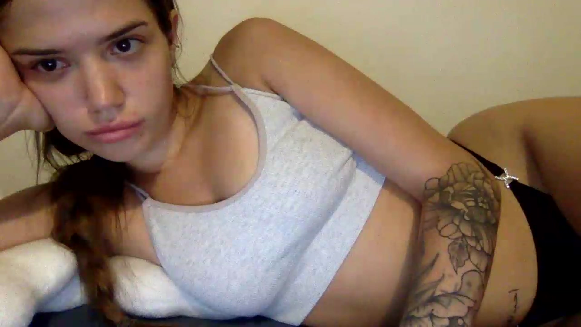 Gallery image thumbnail from JessicaB's myfreecams stream on, 08/26/2026, 18:02 image 11 of 20