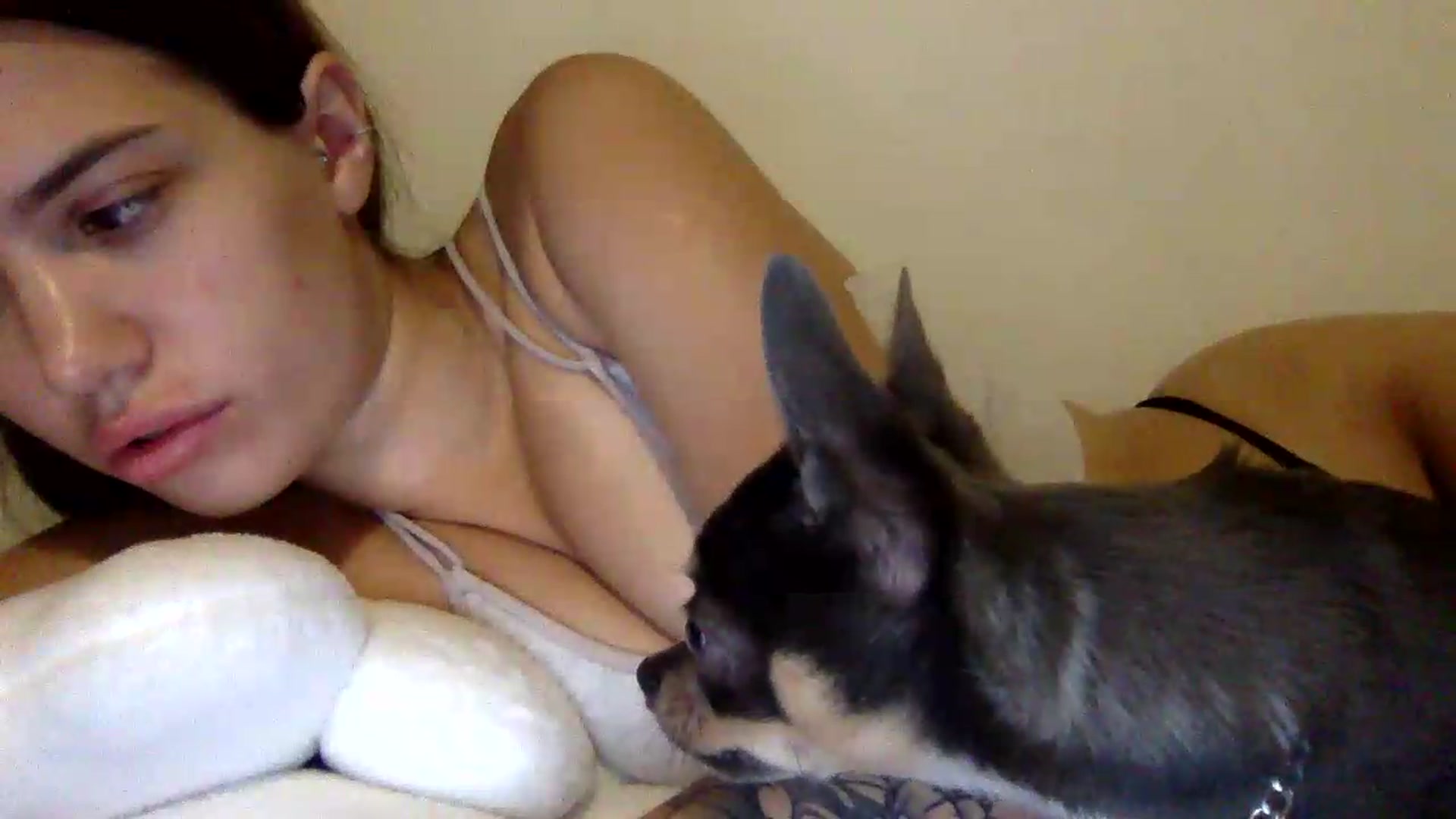 Gallery image thumbnail from JessicaB's myfreecams stream on, 08/26/2026, 18:16 image 9 of 20