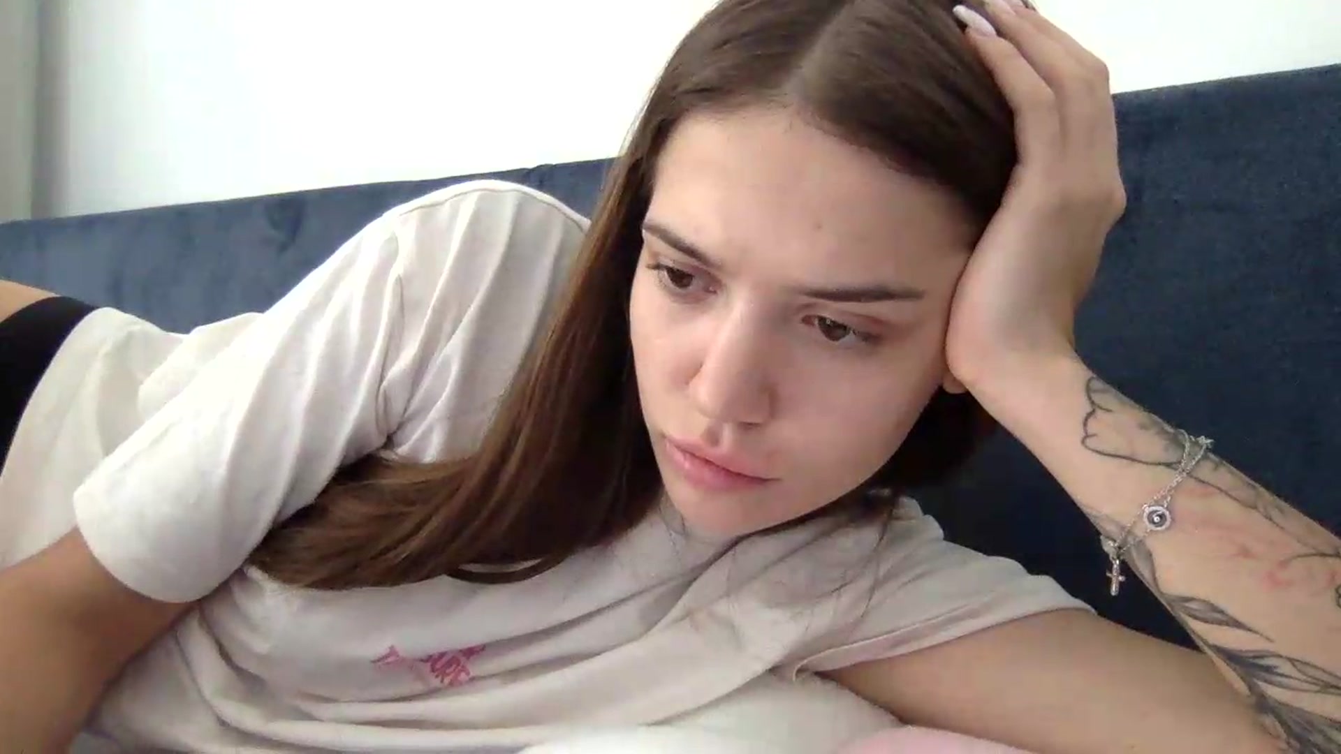 Gallery image thumbnail from JessicaB's myfreecams stream on, 08/27/2026, 13:49 image 18 of 20