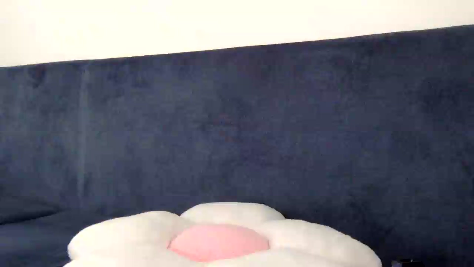 Gallery image thumbnail from JessicaB's myfreecams stream on, 08/27/2026, 14:30 image 14 of 20