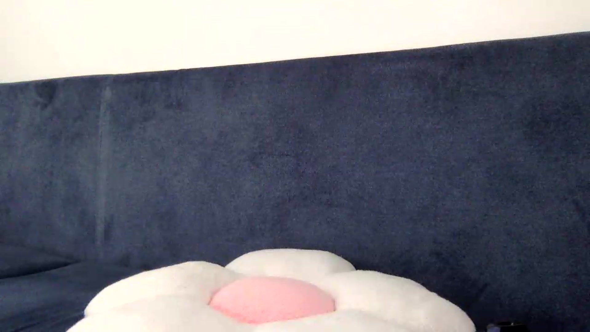 Gallery image thumbnail from JessicaB's myfreecams stream on, 08/27/2026, 14:30 image 16 of 20