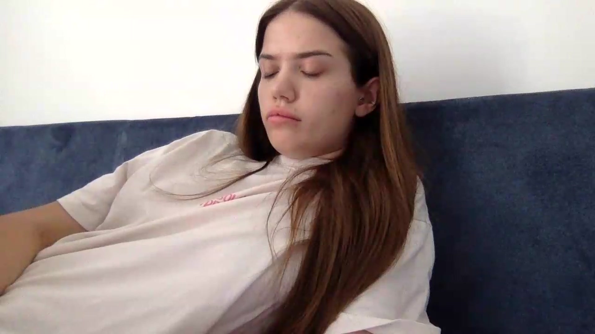 Gallery image thumbnail from JessicaB's myfreecams stream on, 08/27/2026, 14:30 image 20 of 20