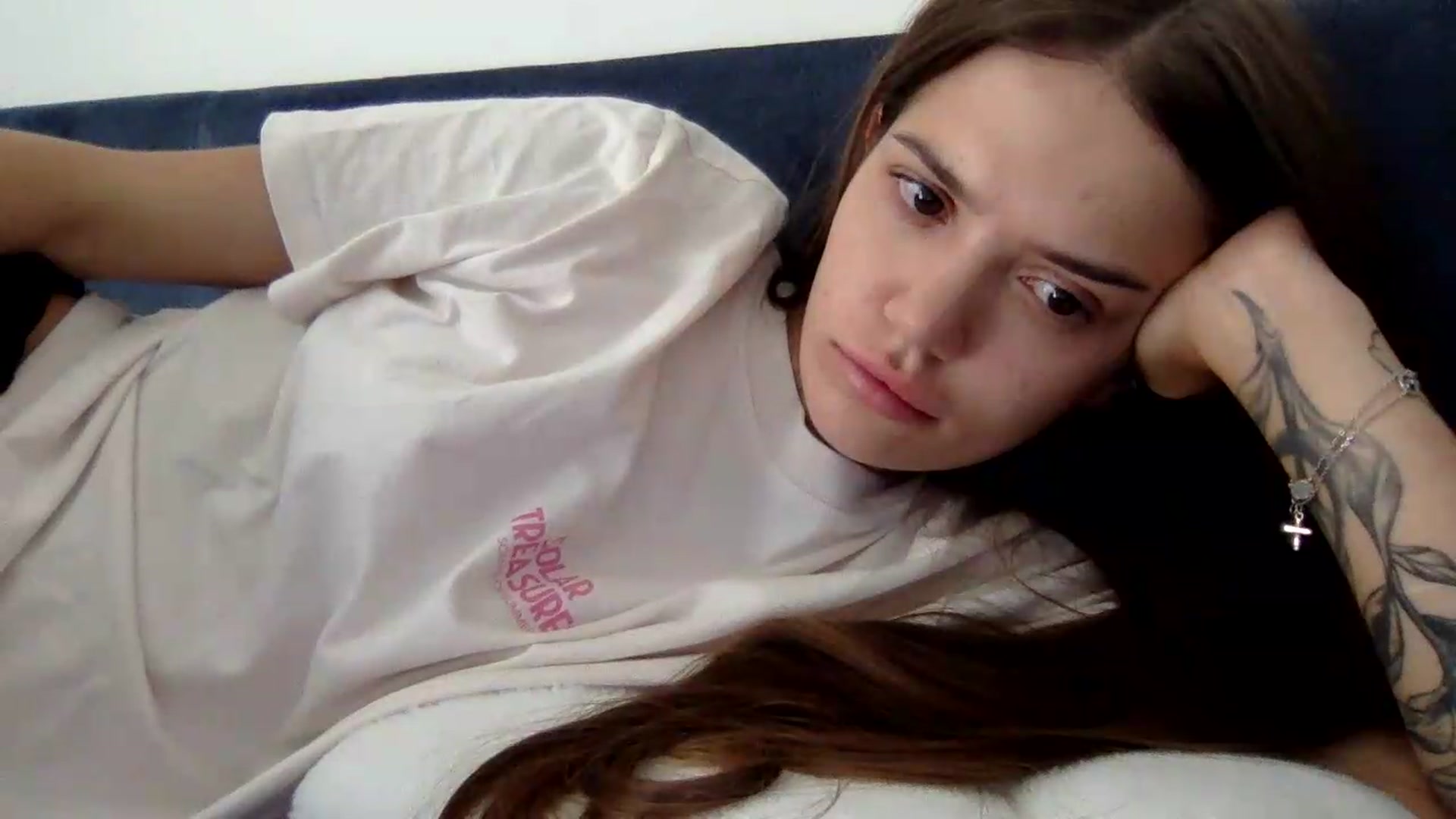 Gallery image thumbnail from JessicaB's myfreecams stream on, 08/27/2026, 15:02 image 18 of 20