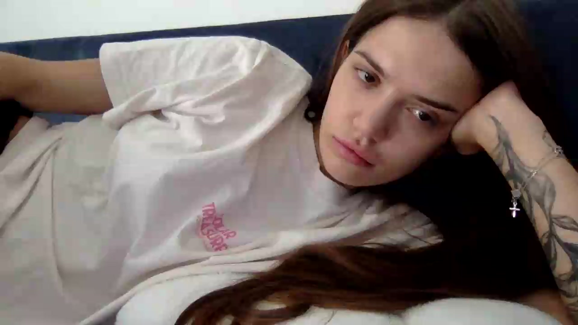 Gallery image thumbnail from JessicaB's myfreecams stream on, 08/27/2026, 15:02 image 15 of 20