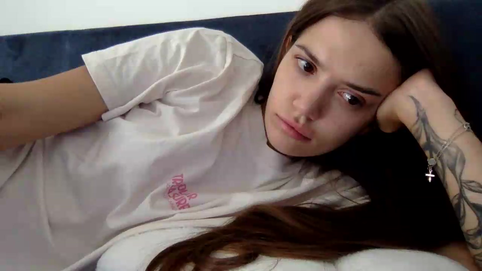 Gallery image thumbnail from JessicaB's myfreecams stream on, 08/27/2026, 15:02 image 19 of 20