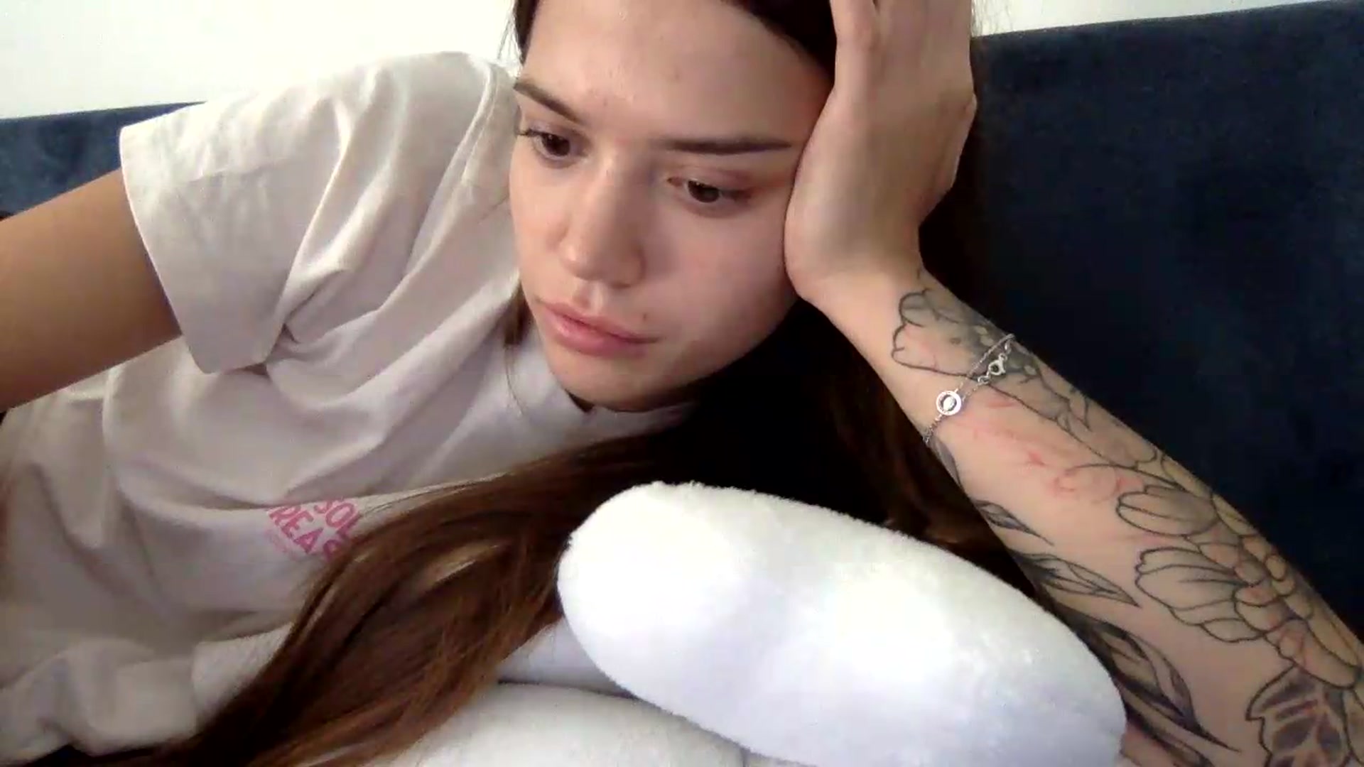 Gallery image thumbnail from JessicaB's myfreecams stream on, 08/27/2026, 15:46 image 7 of 20