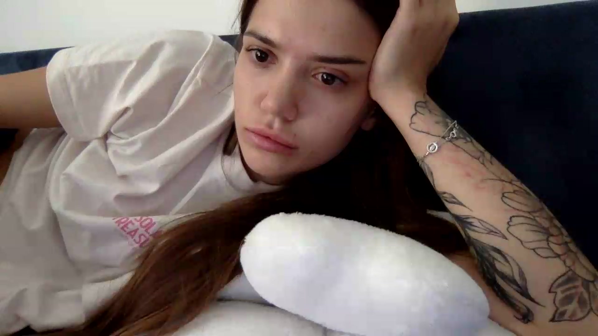 Gallery image thumbnail from JessicaB's myfreecams stream on, 08/27/2026, 15:46 image 6 of 20