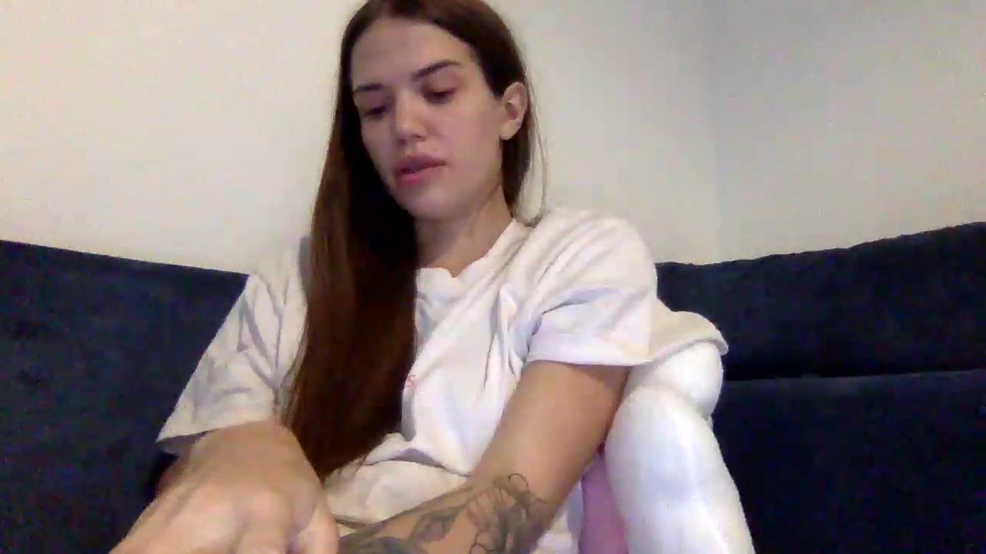 Gallery image thumbnail from JessicaB's myfreecams stream on, 08/27/2026, 17:51 image 13 of 20