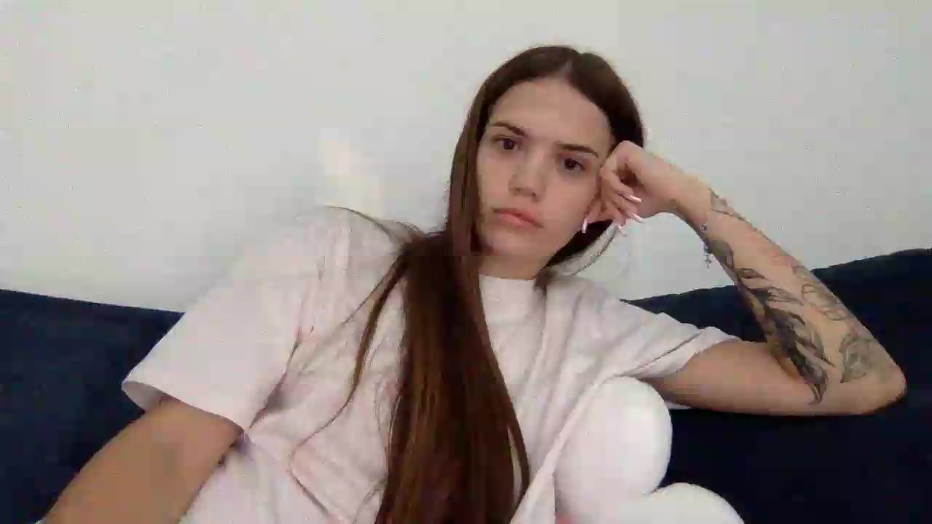 Gallery image thumbnail from JessicaB's myfreecams stream on, 08/27/2026, 17:51 image 1 of 20