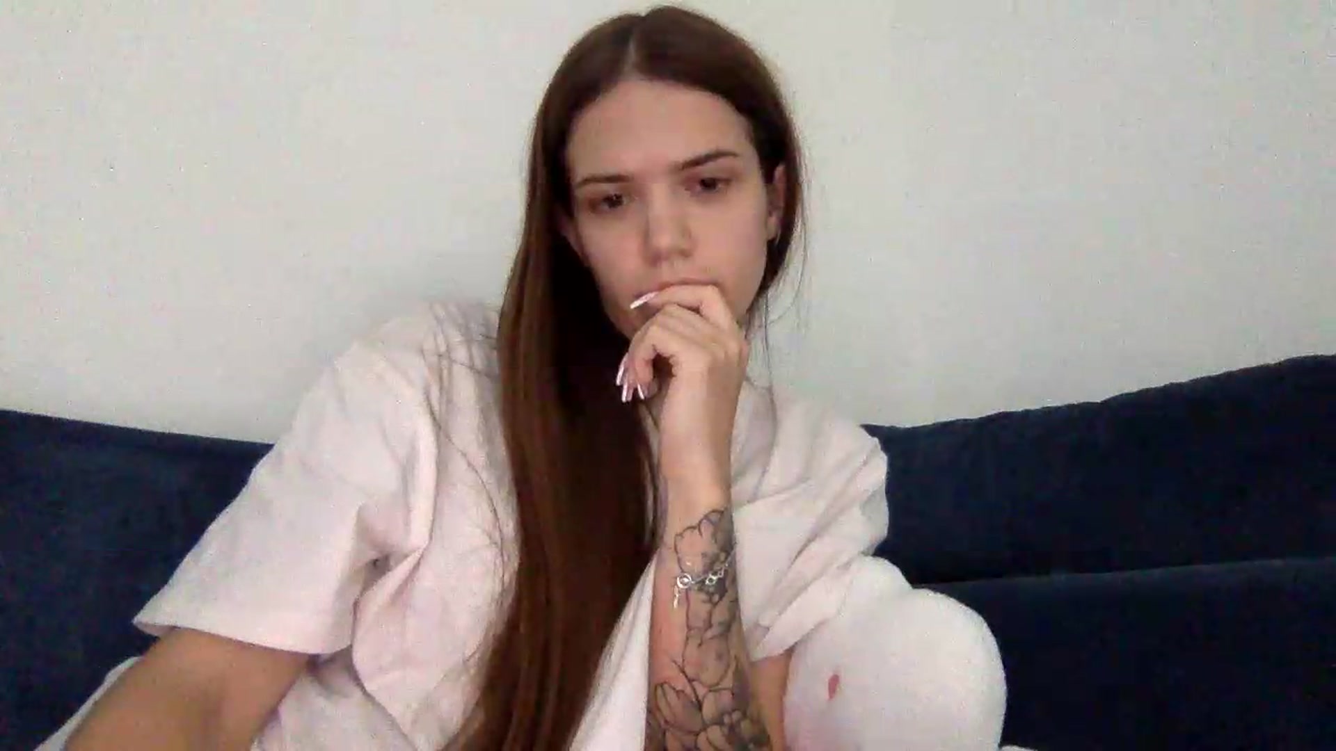Gallery image thumbnail from JessicaB's myfreecams stream on, 08/27/2026, 17:51 image 4 of 20