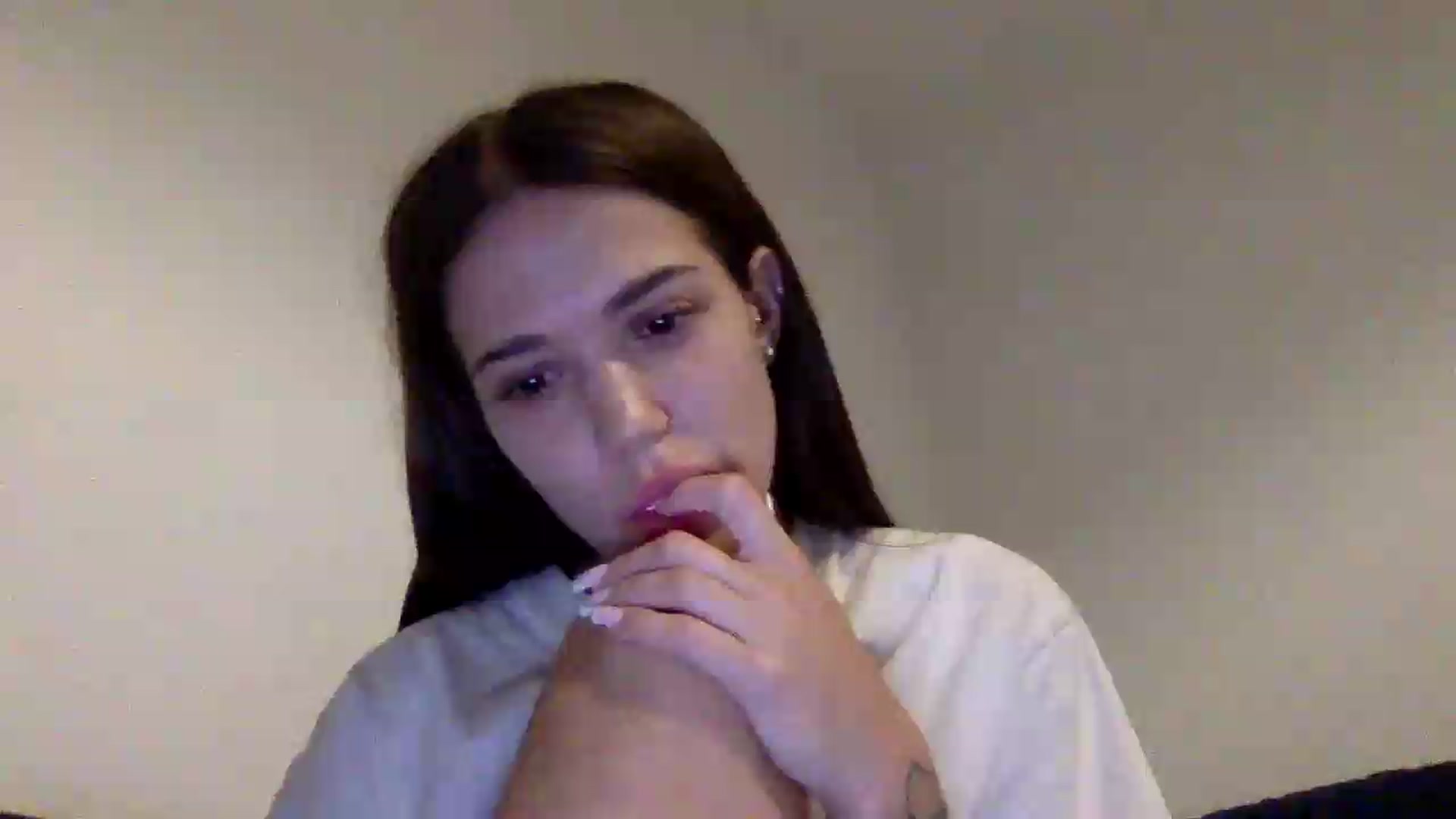 Gallery image thumbnail from JessicaB's myfreecams stream on, 08/27/2026, 21:10 image 19 of 20