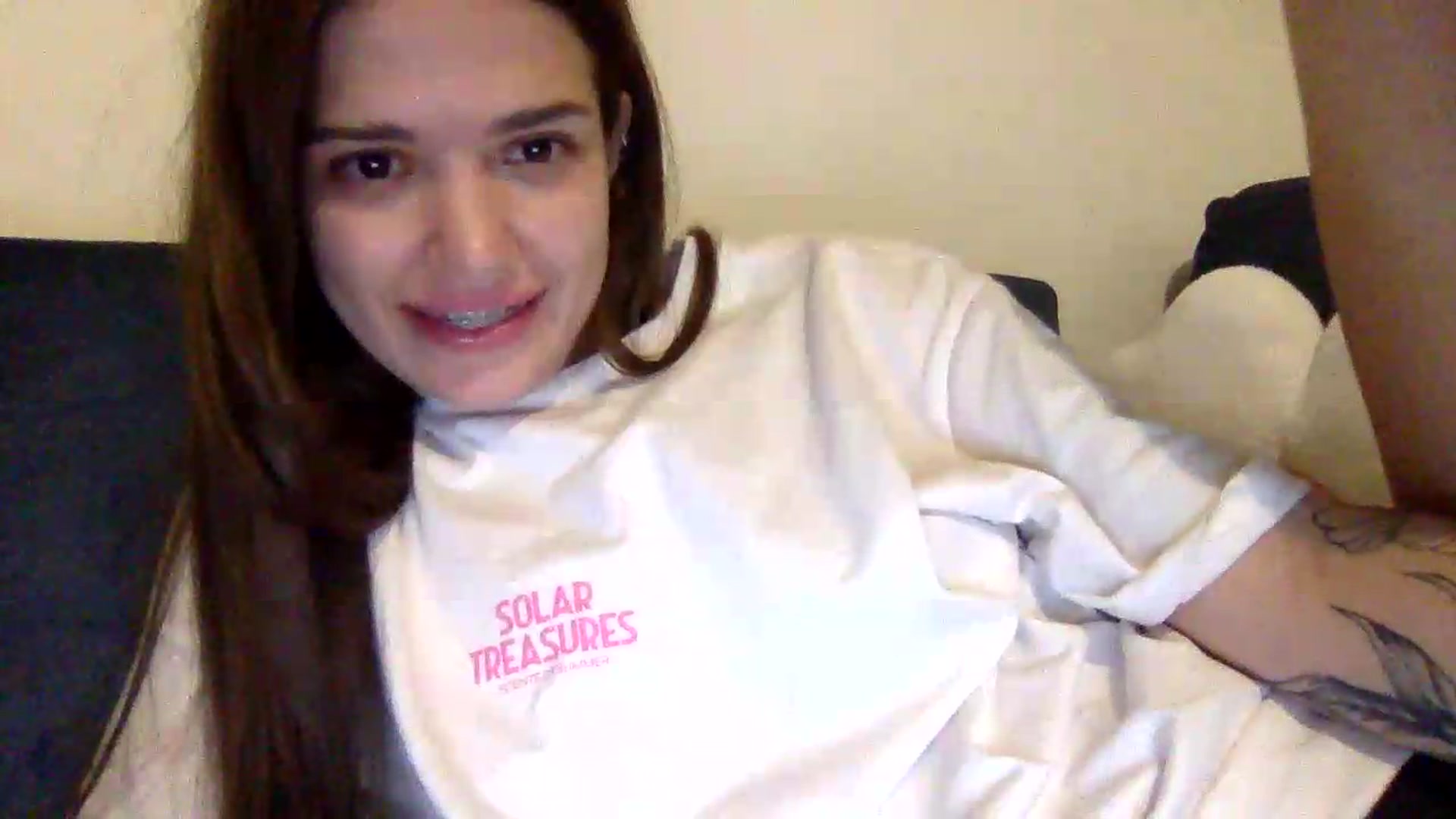 Gallery image thumbnail from JessicaB's myfreecams stream on, 08/27/2026, 21:47 image 11 of 20