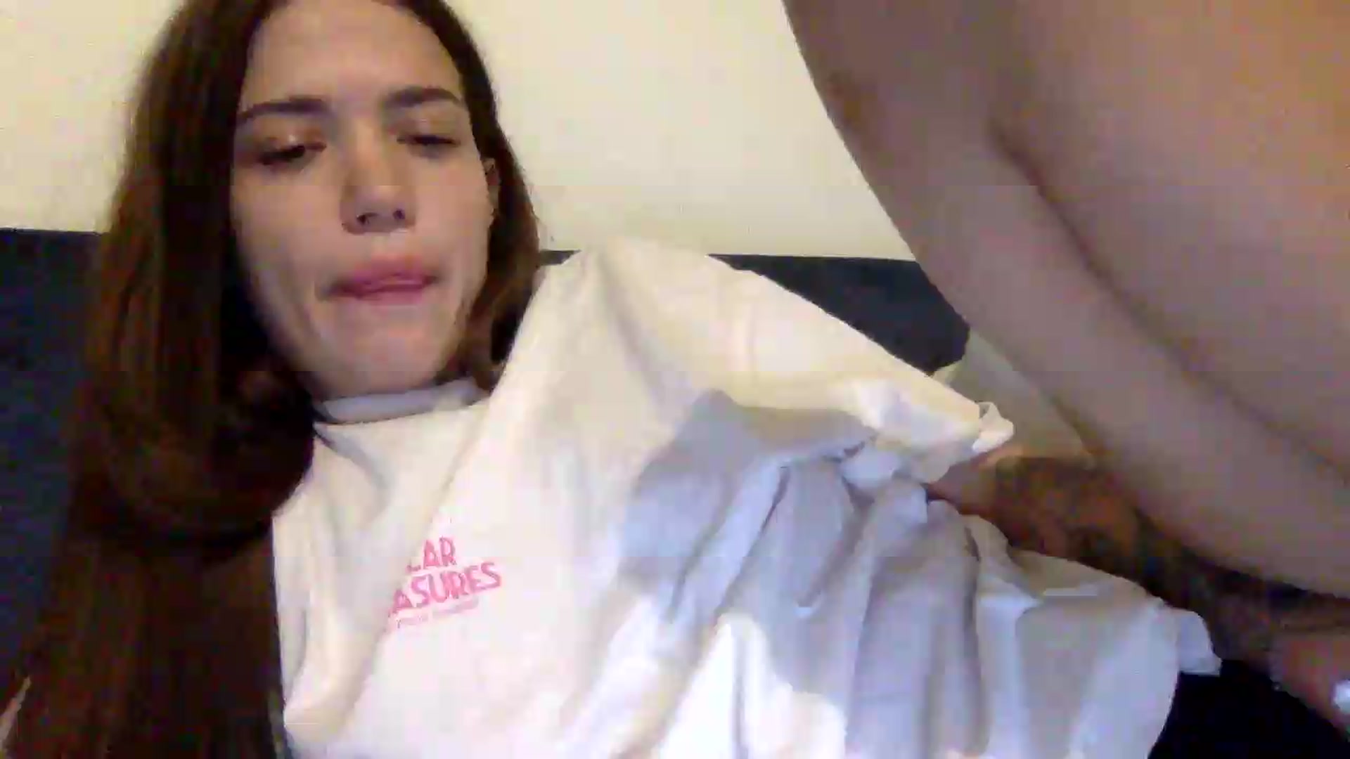 Gallery image thumbnail from JessicaB's myfreecams stream on, 08/27/2026, 21:47 image 15 of 20