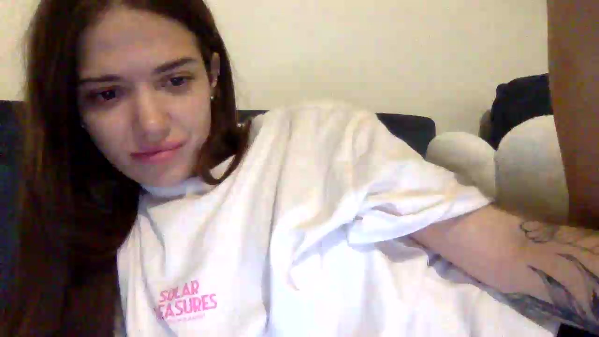 Gallery image thumbnail from JessicaB's myfreecams stream on, 08/27/2026, 21:47 image 14 of 20