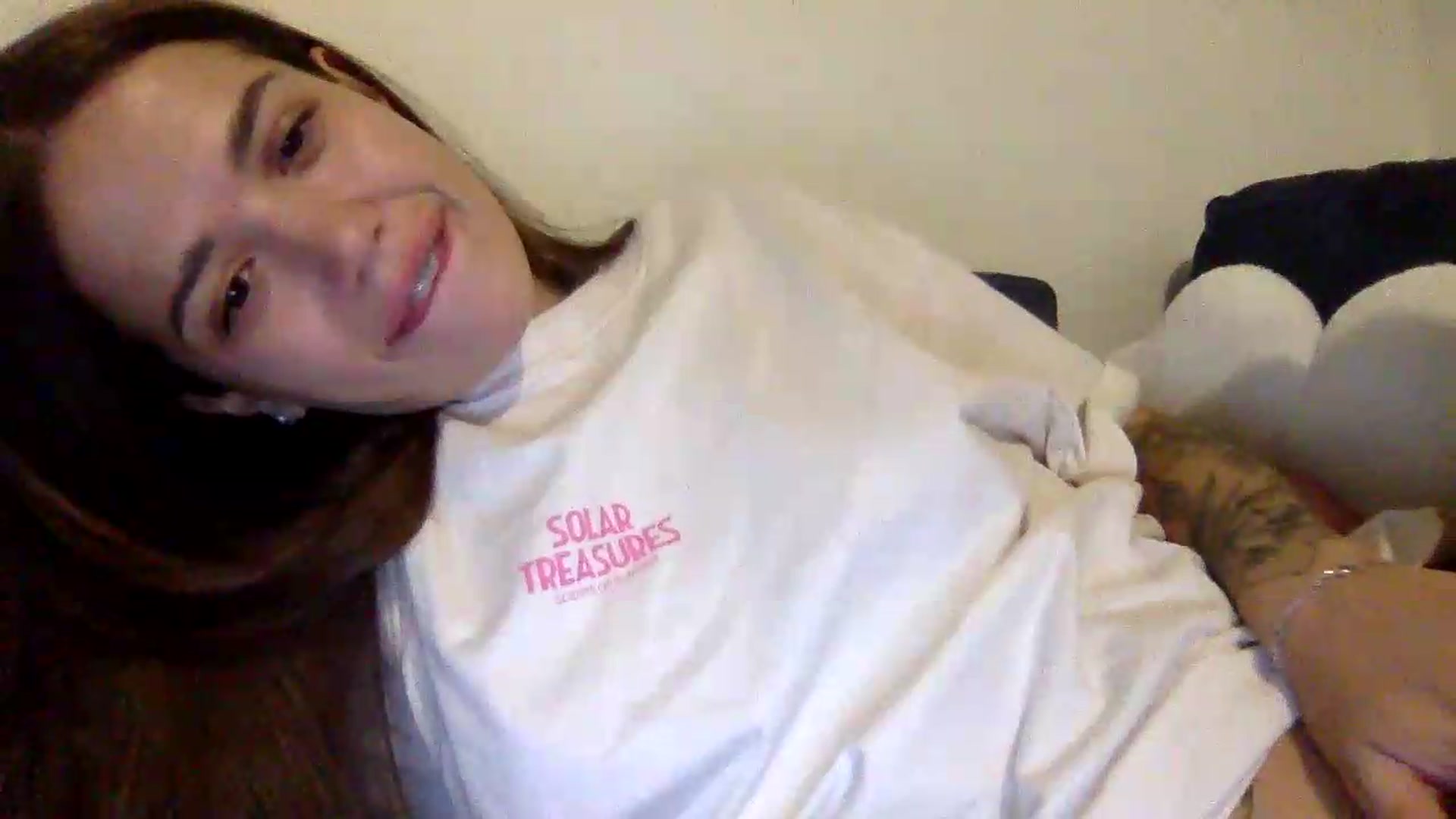 Gallery image thumbnail from JessicaB's myfreecams stream on, 08/27/2026, 21:47 image 9 of 20