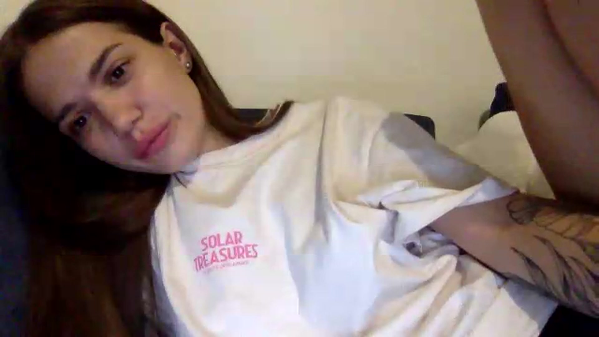 Gallery image thumbnail from JessicaB's myfreecams stream on, 08/27/2026, 21:47 image 10 of 20