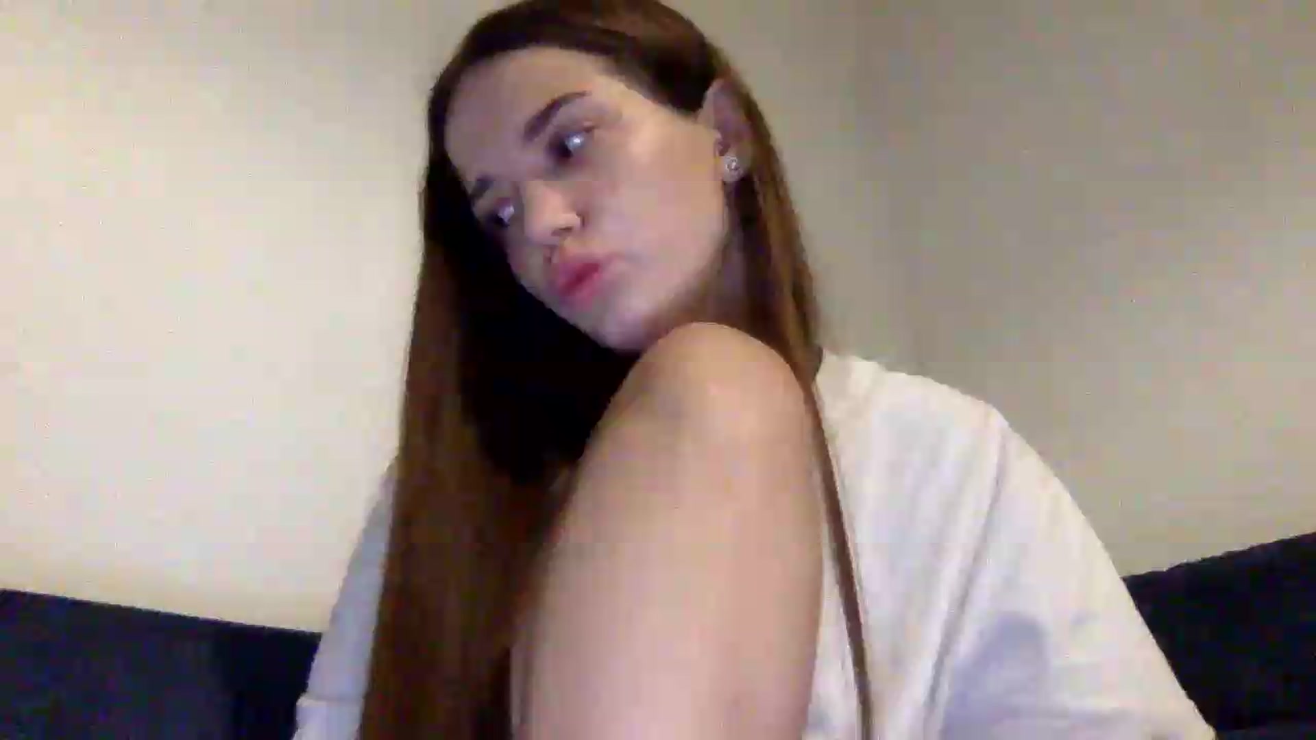 Gallery image thumbnail from JessicaB's myfreecams stream on, 08/27/2026, 22:35 image 14 of 20