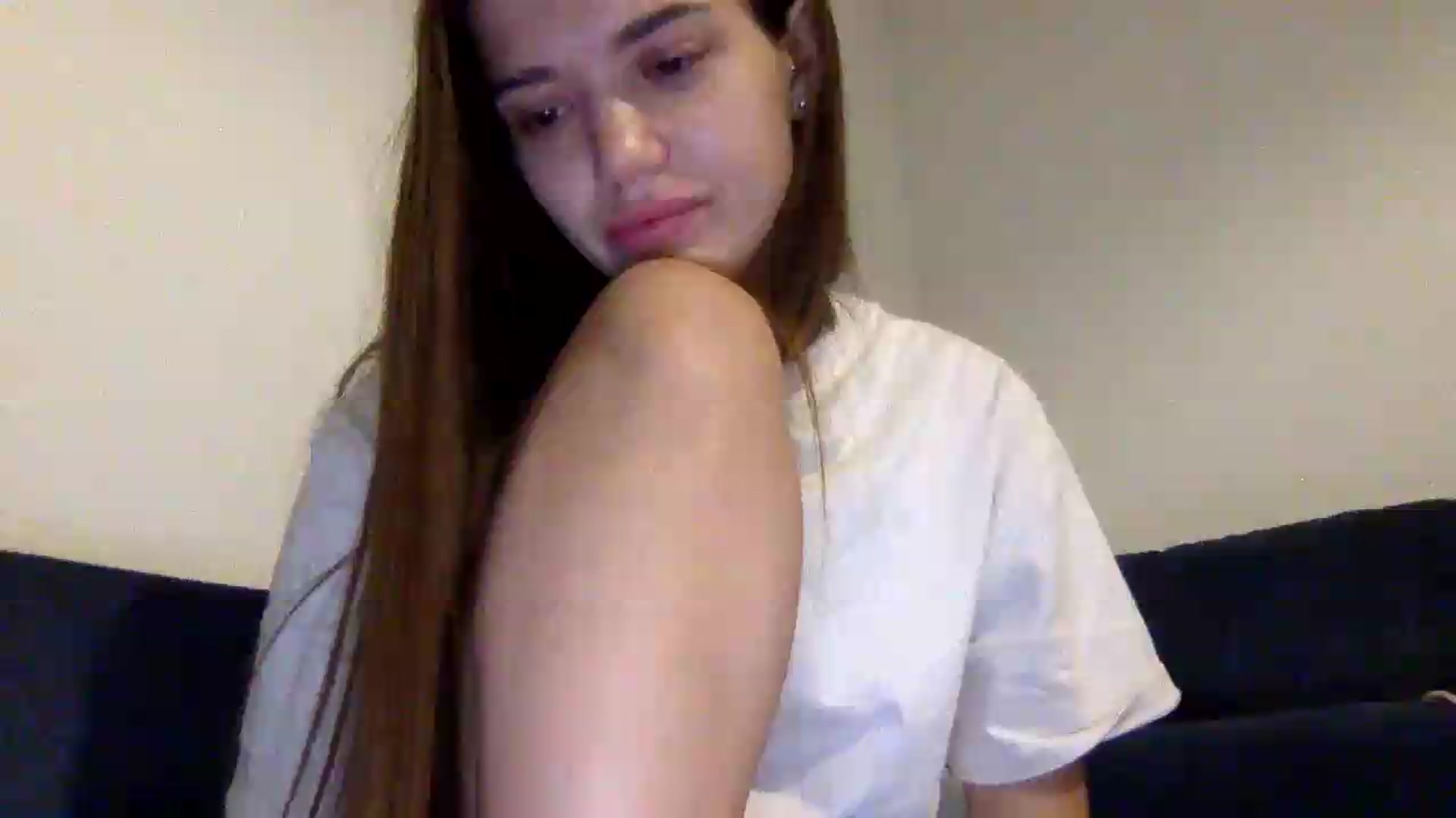 Gallery image thumbnail from JessicaB's myfreecams stream on, 08/27/2026, 22:35 image 17 of 20