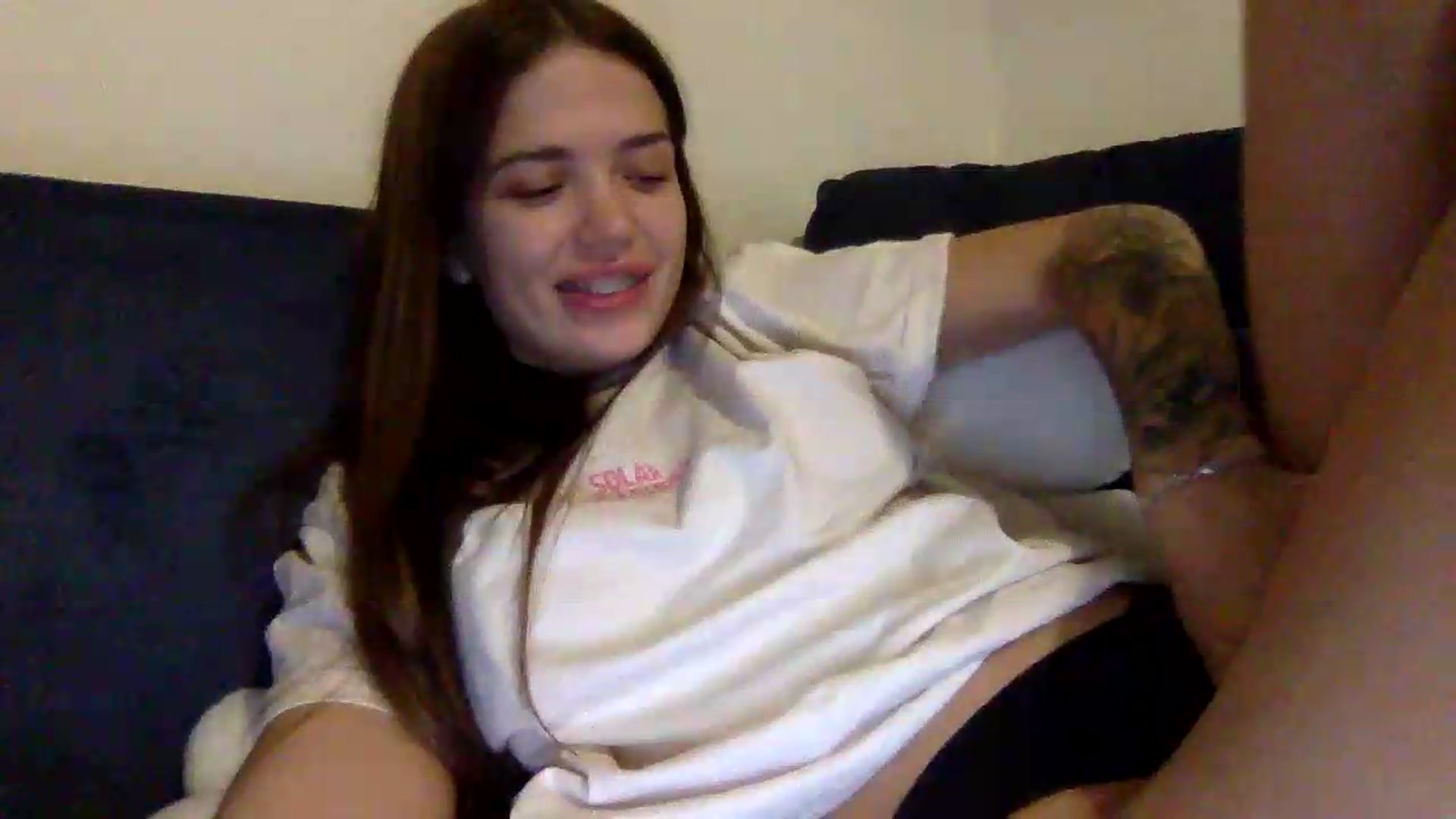 Gallery image thumbnail from JessicaB's myfreecams stream on, 08/27/2026, 22:35 image 18 of 20