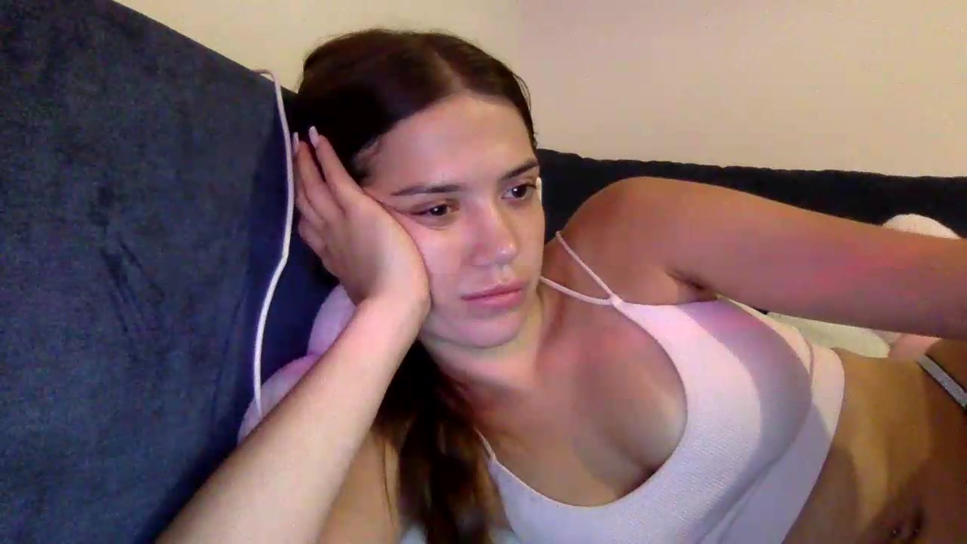 Gallery image thumbnail from JessicaB's myfreecams stream on, 08/29/2026, 17:27 image 19 of 20
