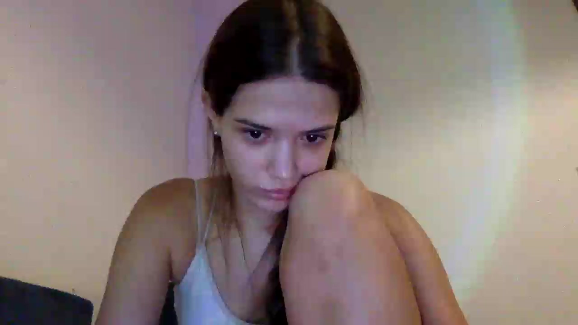 Gallery image thumbnail from JessicaB's myfreecams stream on, 08/30/2026, 17:49 image 17 of 20