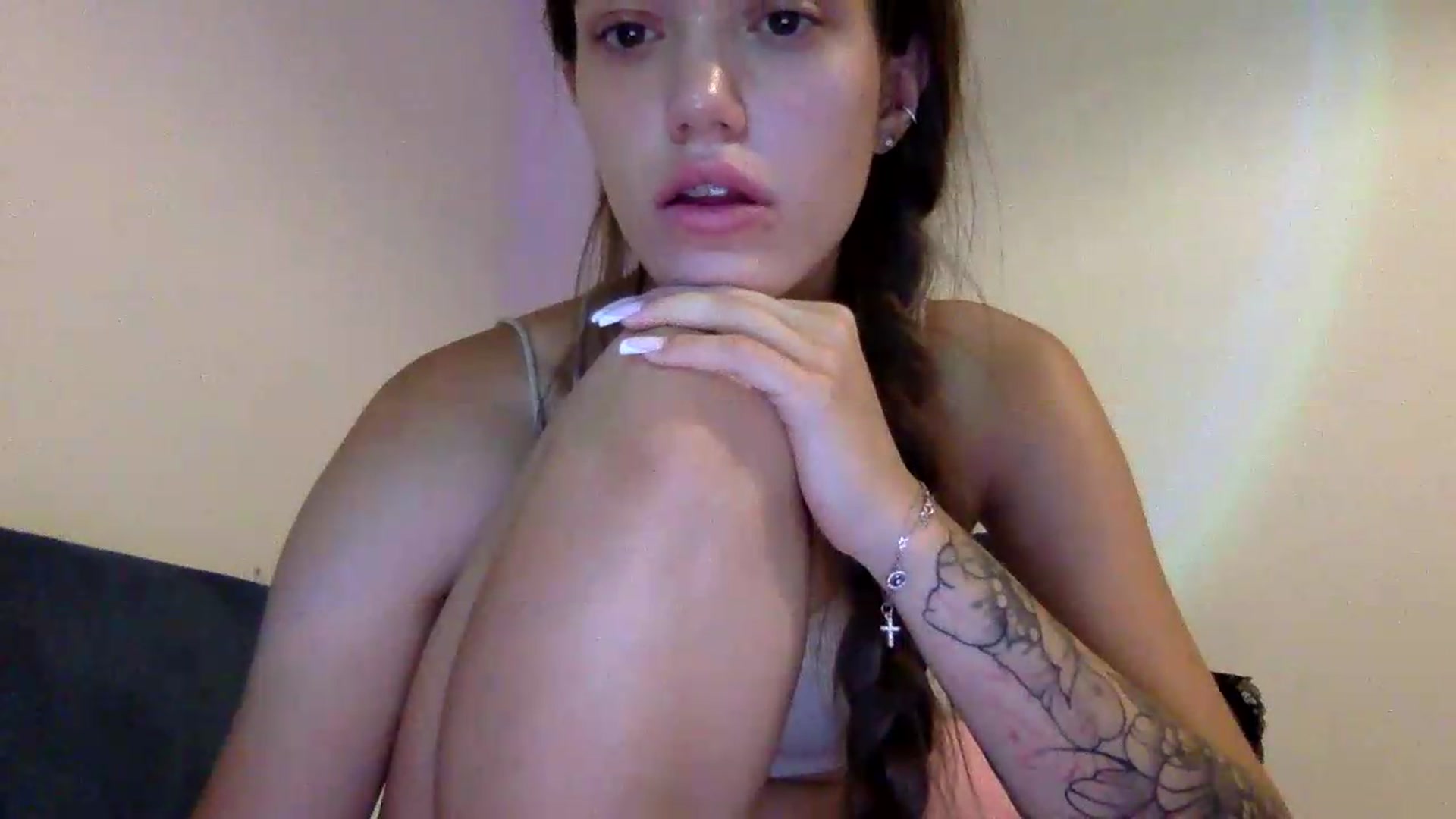 Gallery image thumbnail from JessicaB's myfreecams stream on, 08/30/2026, 18:09 image 2 of 20