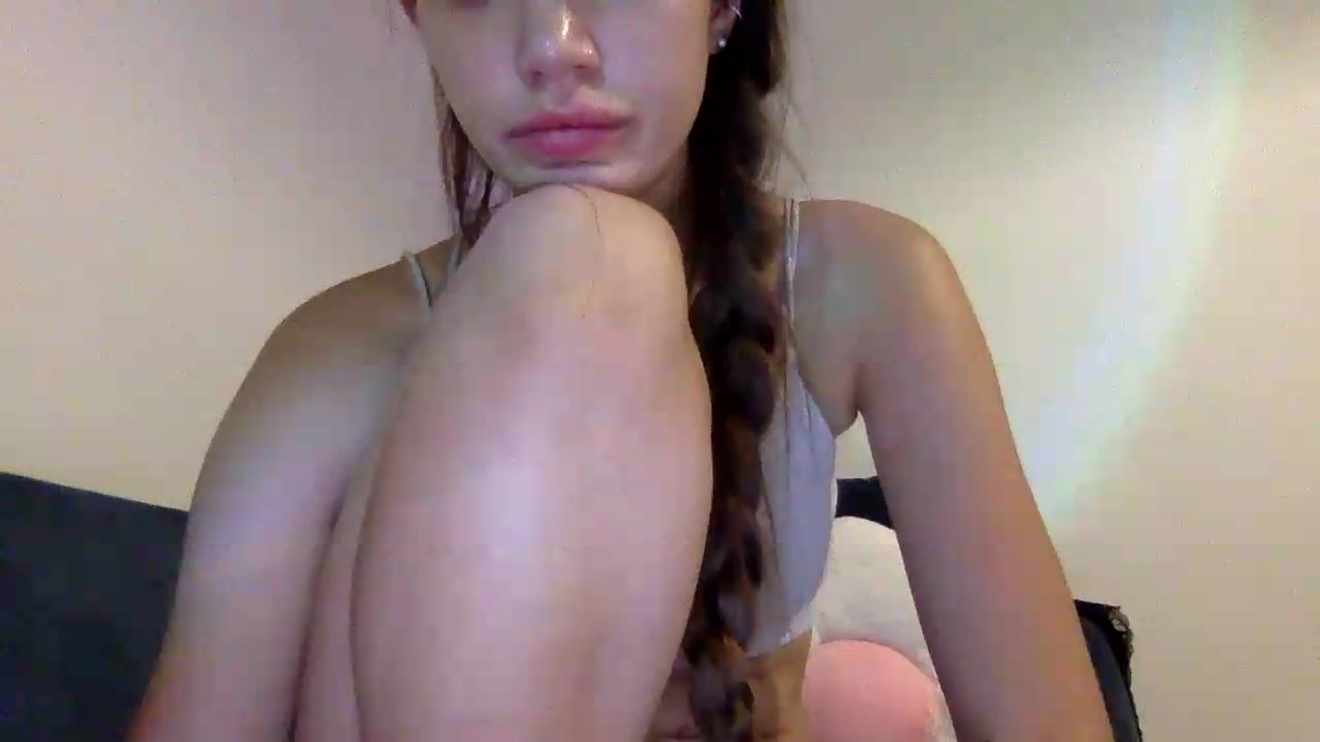 Gallery image thumbnail from JessicaB's myfreecams stream on, 08/30/2026, 18:09 image 6 of 20